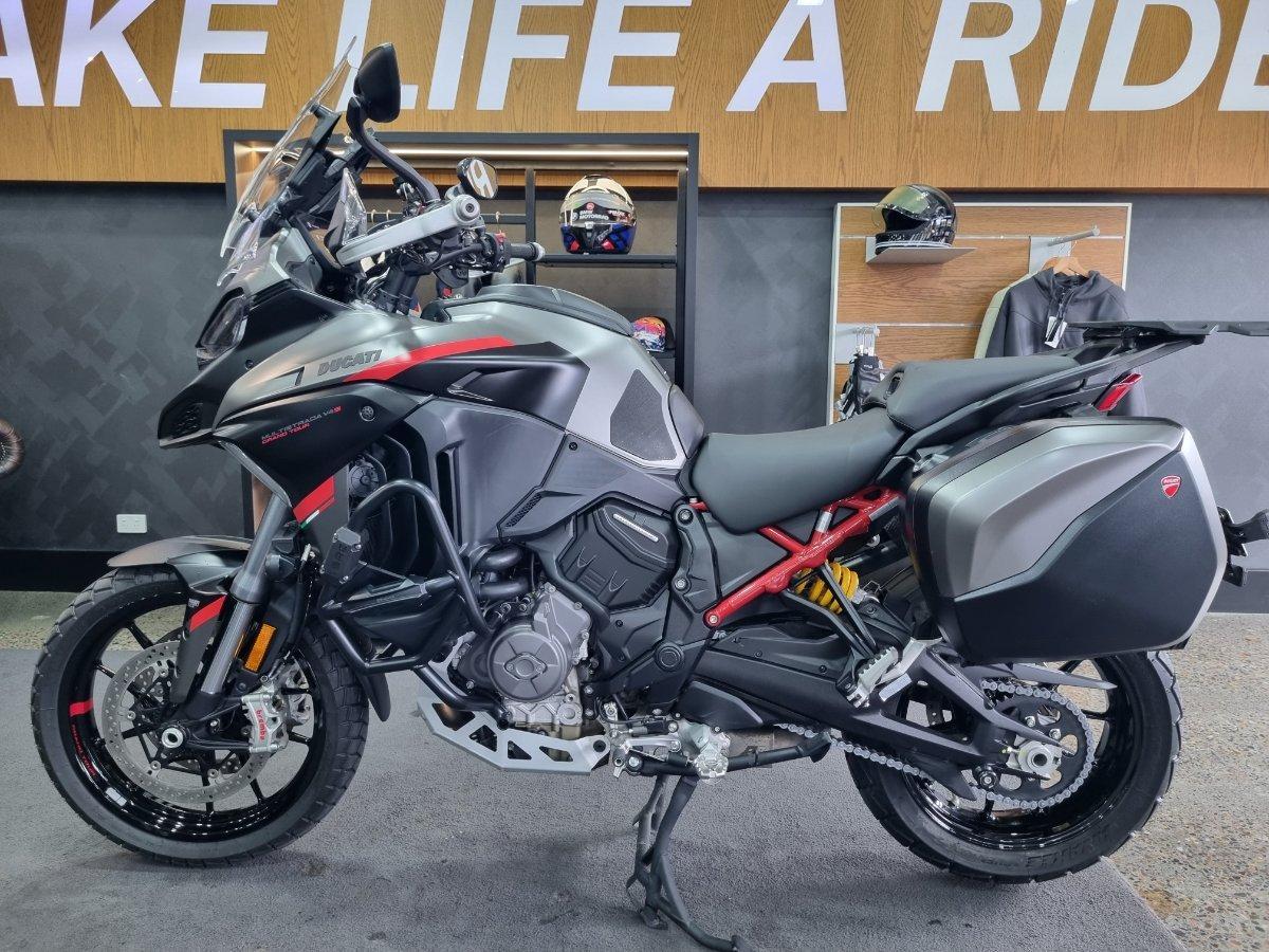 2024 DUCATI MULTISTRADA V4 S GRAND TOUR DUAL SPORTS