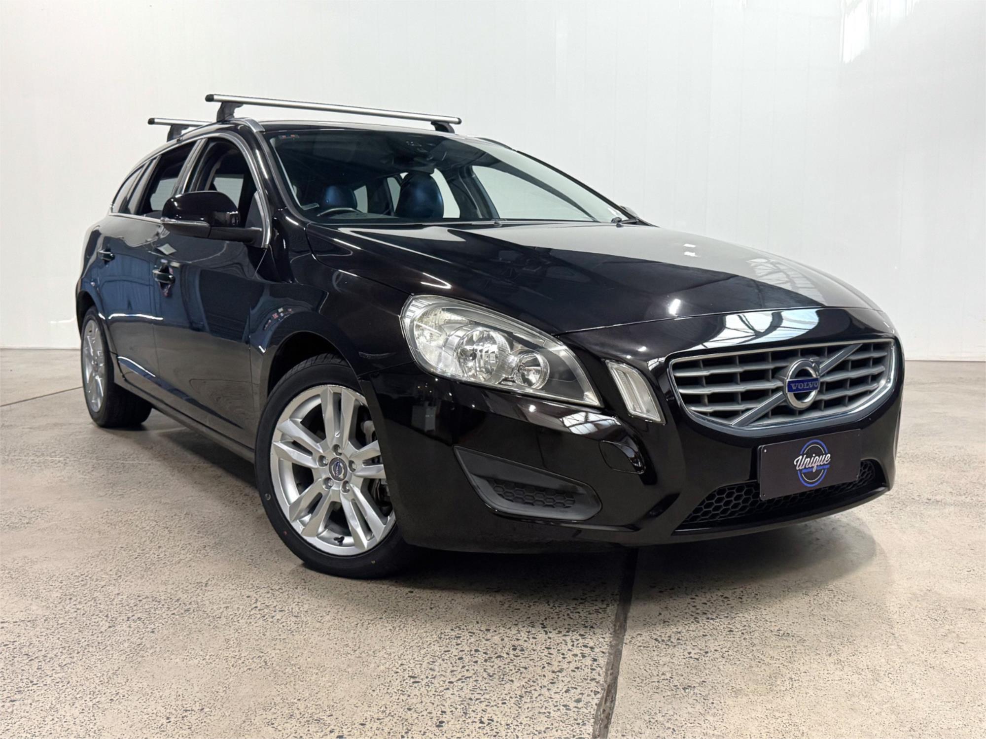 2011 VOLVO V60 F D5 6 SP AUTOMATIC 4D WAGON