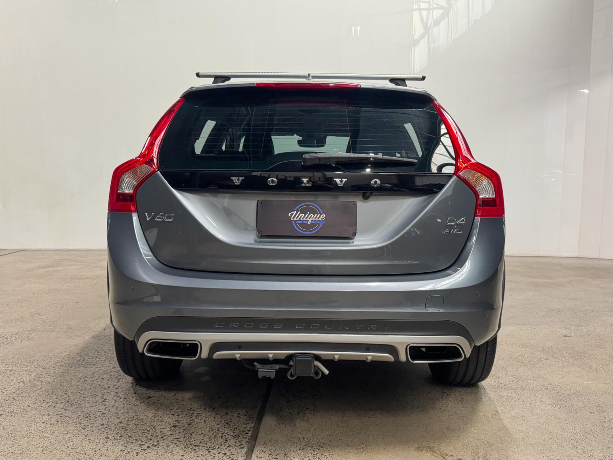2015 VOLVO V60 F MY16 D4 LUXURY CROSS COUNTRY 6 SP AUTOMATIC 4D WAGON