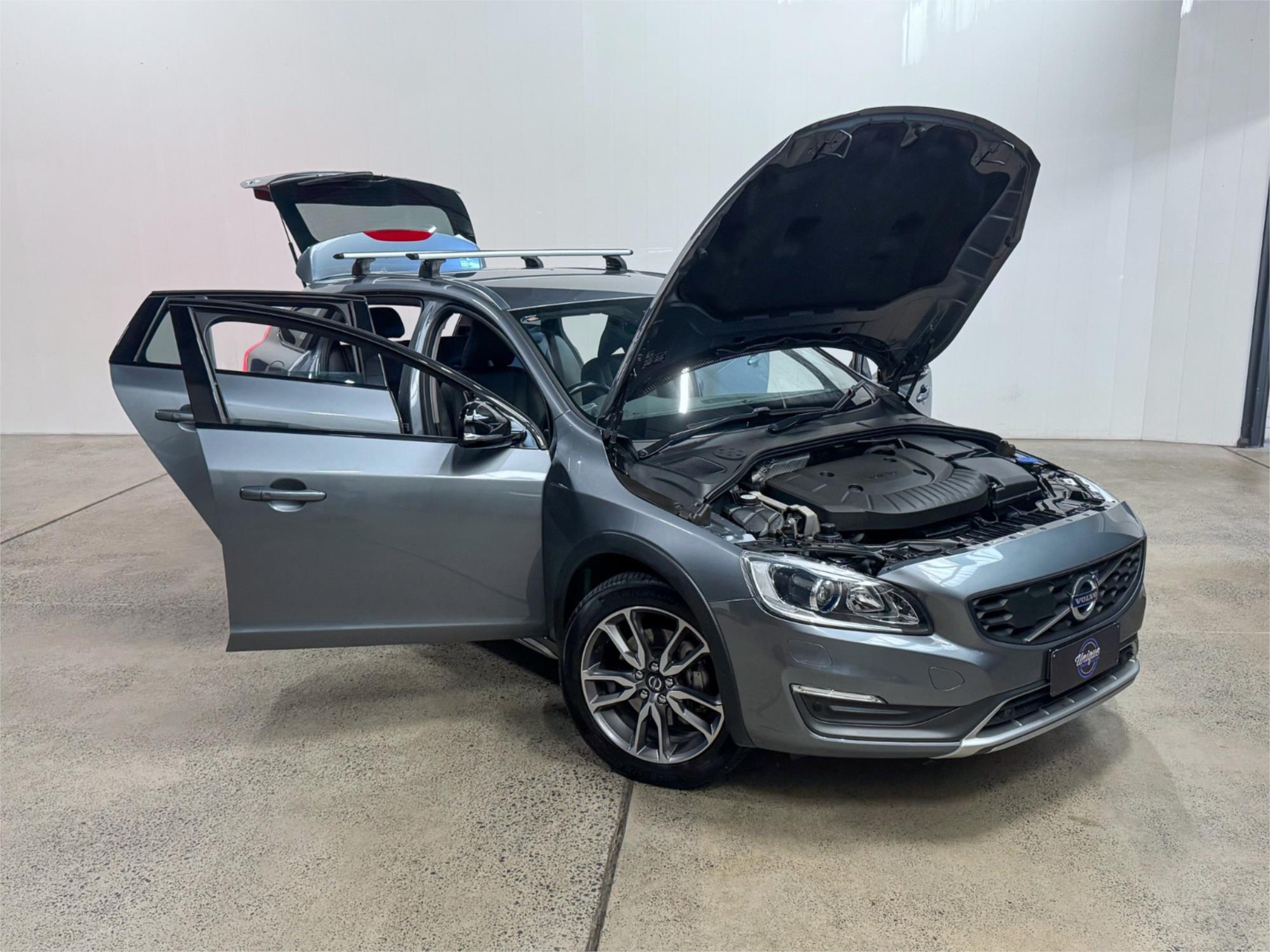 2015 VOLVO V60 F MY16 D4 LUXURY CROSS COUNTRY 6 SP AUTOMATIC 4D WAGON