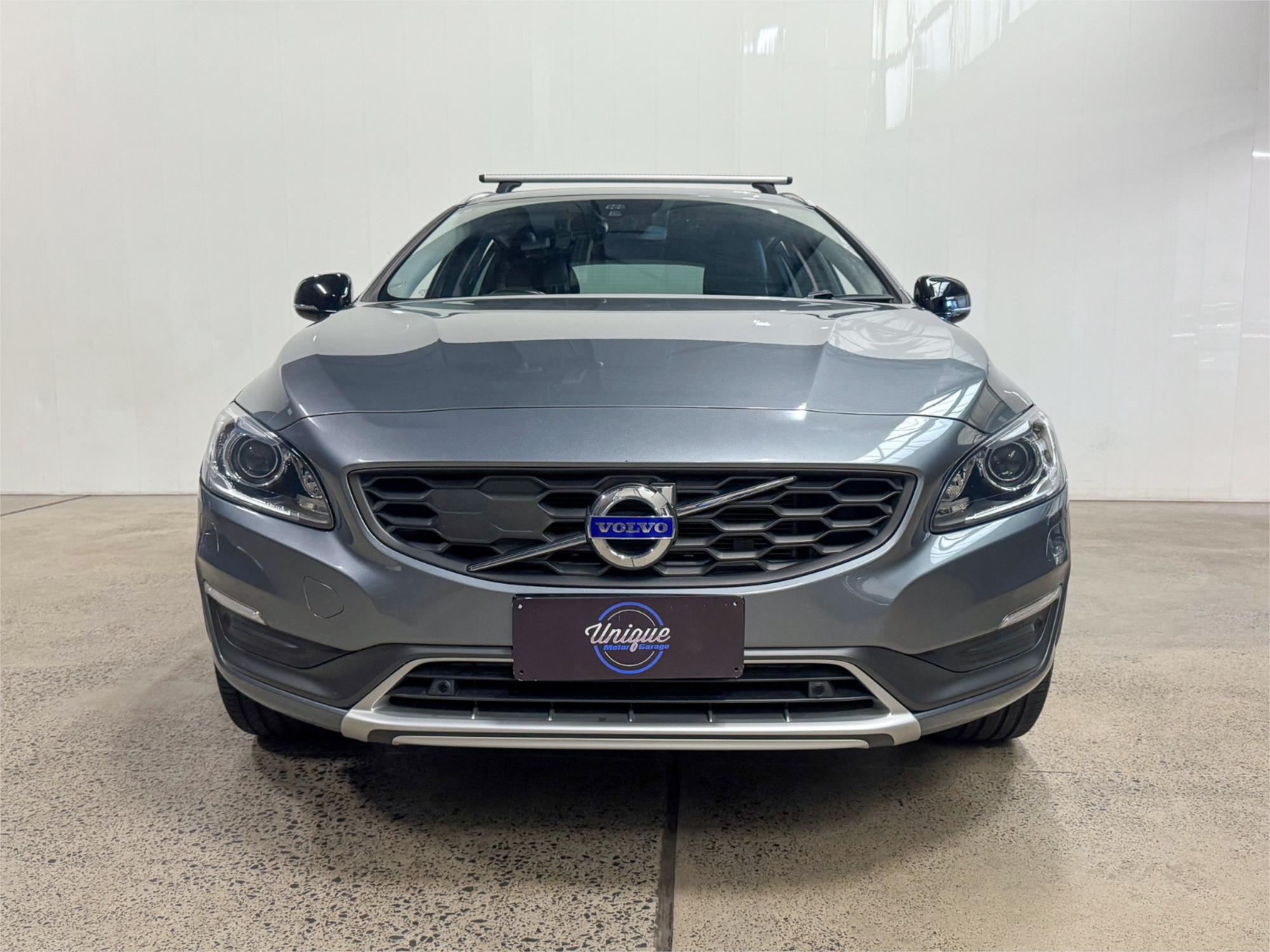 2015 VOLVO V60 F MY16 D4 LUXURY CROSS COUNTRY 6 SP AUTOMATIC 4D WAGON