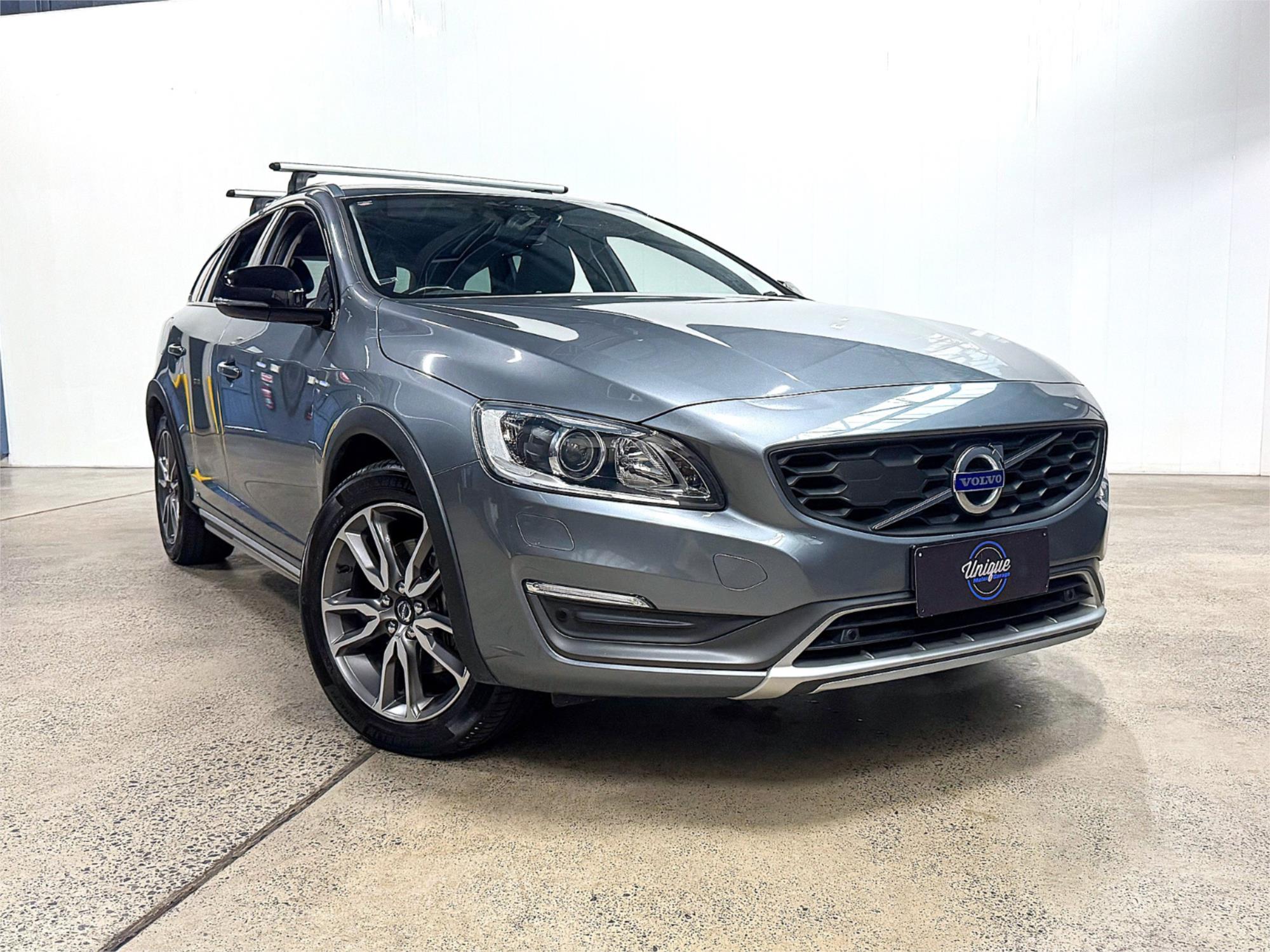 2015 VOLVO V60 F MY16 D4 LUXURY CROSS COUNTRY 6 SP AUTOMATIC 4D WAGON