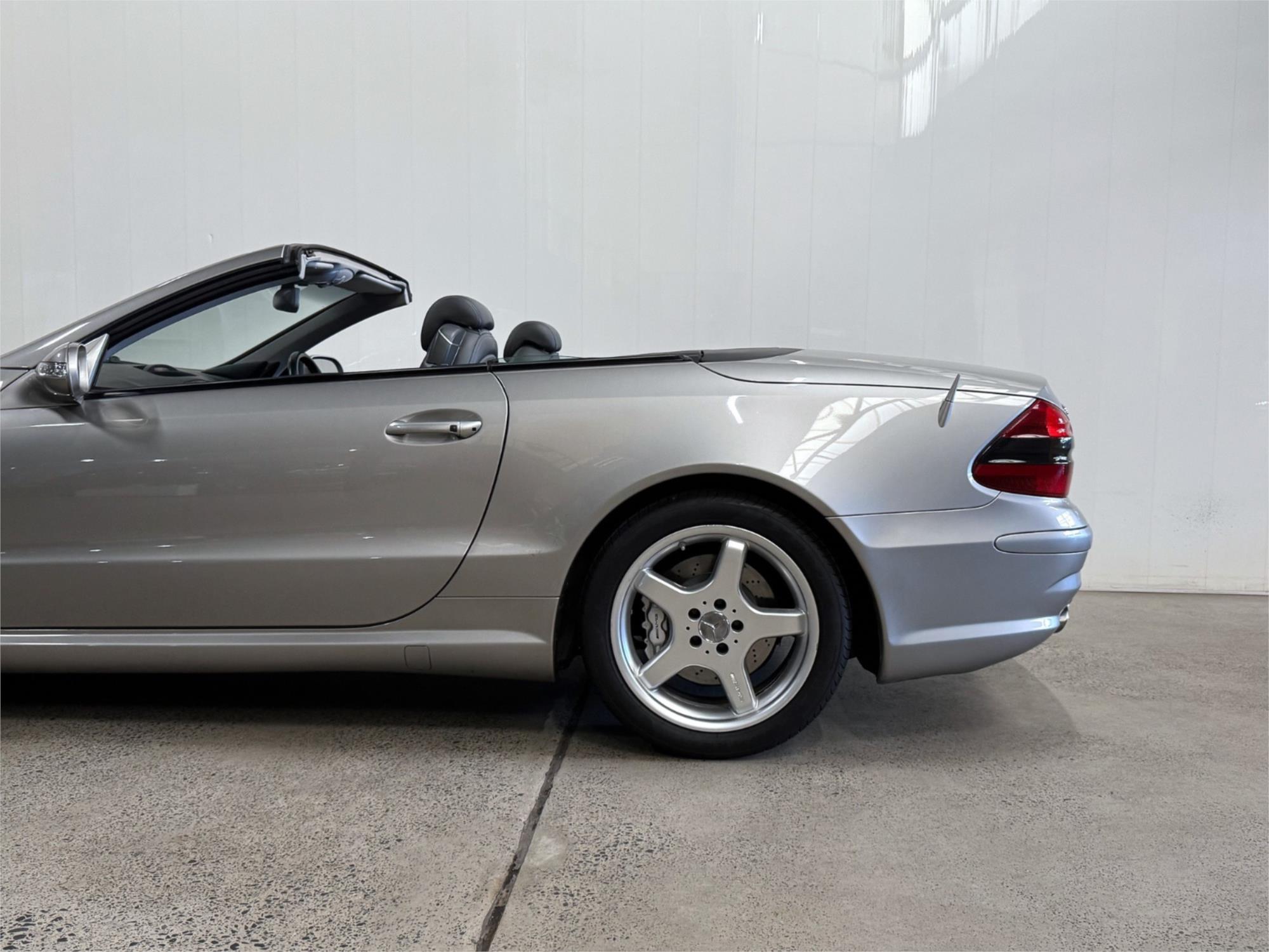 2002 MERCEDES-BENZ SL R230 55 AMG 5 SP AUTOMATIC TOUCHSHIFT 2D CONVERTIBLE