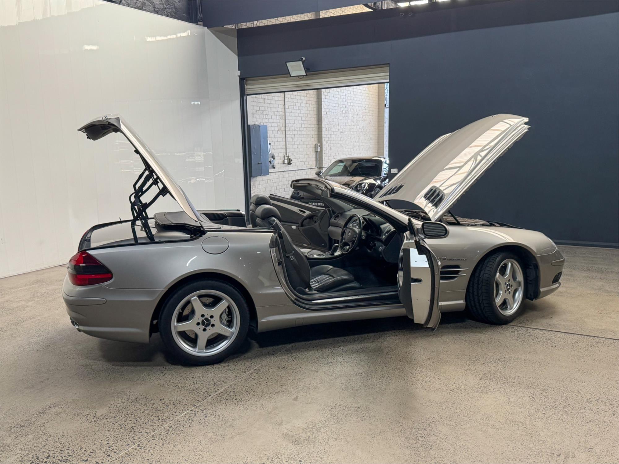 2002 MERCEDES-BENZ SL R230 55 AMG 5 SP AUTOMATIC TOUCHSHIFT 2D CONVERTIBLE