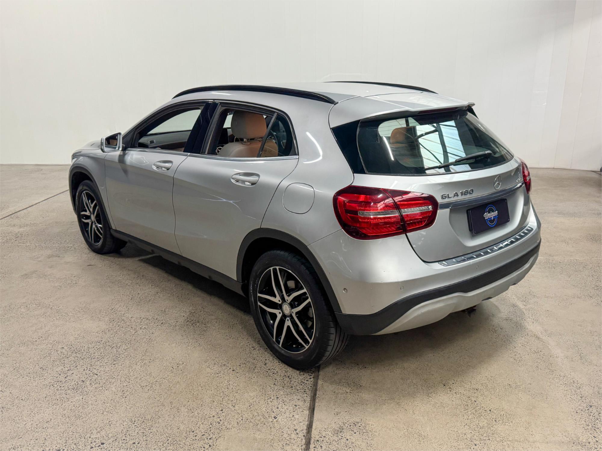 2017 MERCEDES-BENZ GLA X156 MY17.5 180 7 SP AUTO DUAL CLUTCH 4D WAGON