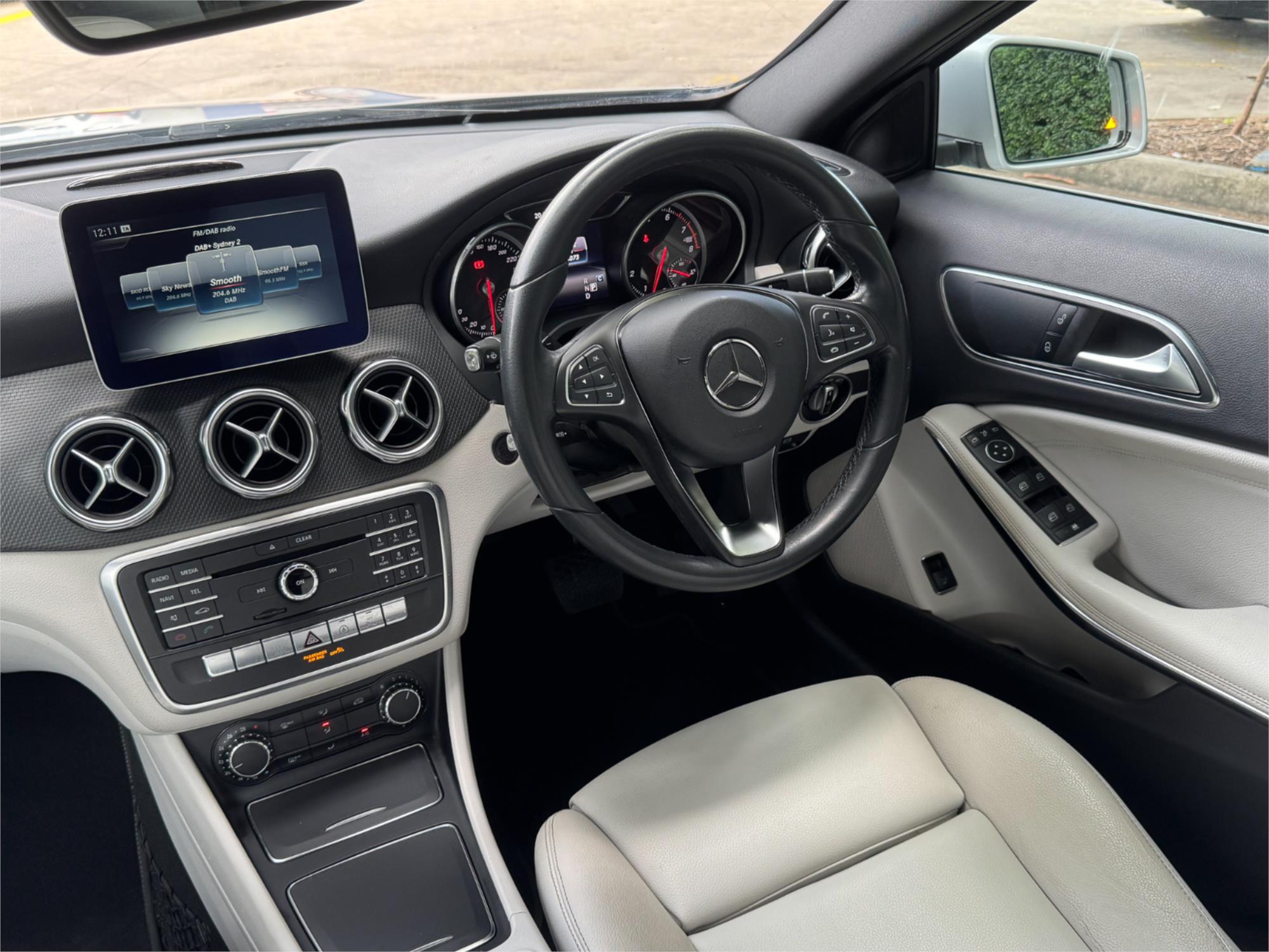2017 MERCEDES-BENZ GLA X156 MY17.5 180 7 SP AUTO DUAL CLUTCH 4D WAGON