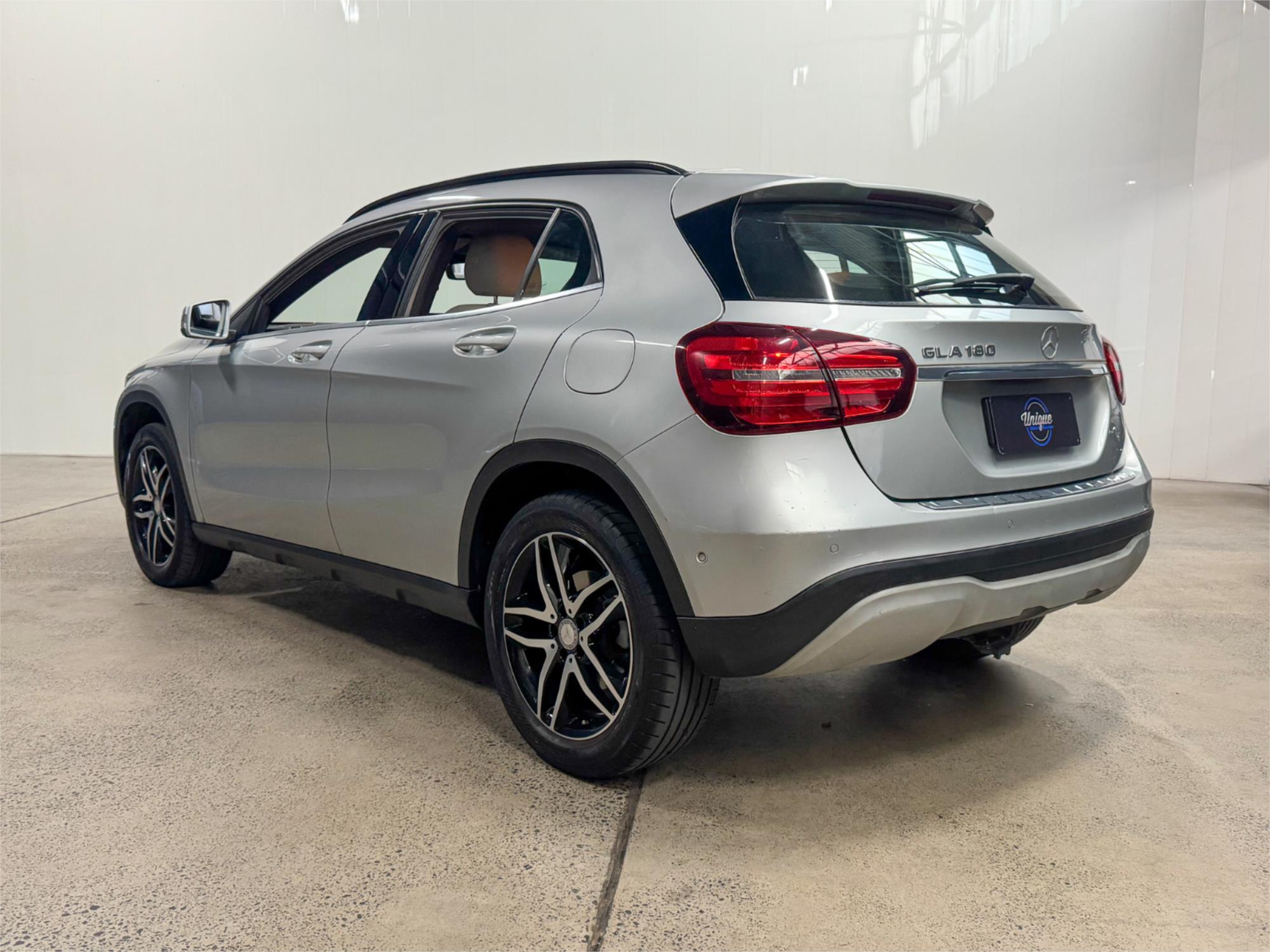 2017 MERCEDES-BENZ GLA X156 MY17.5 180 7 SP AUTO DUAL CLUTCH 4D WAGON