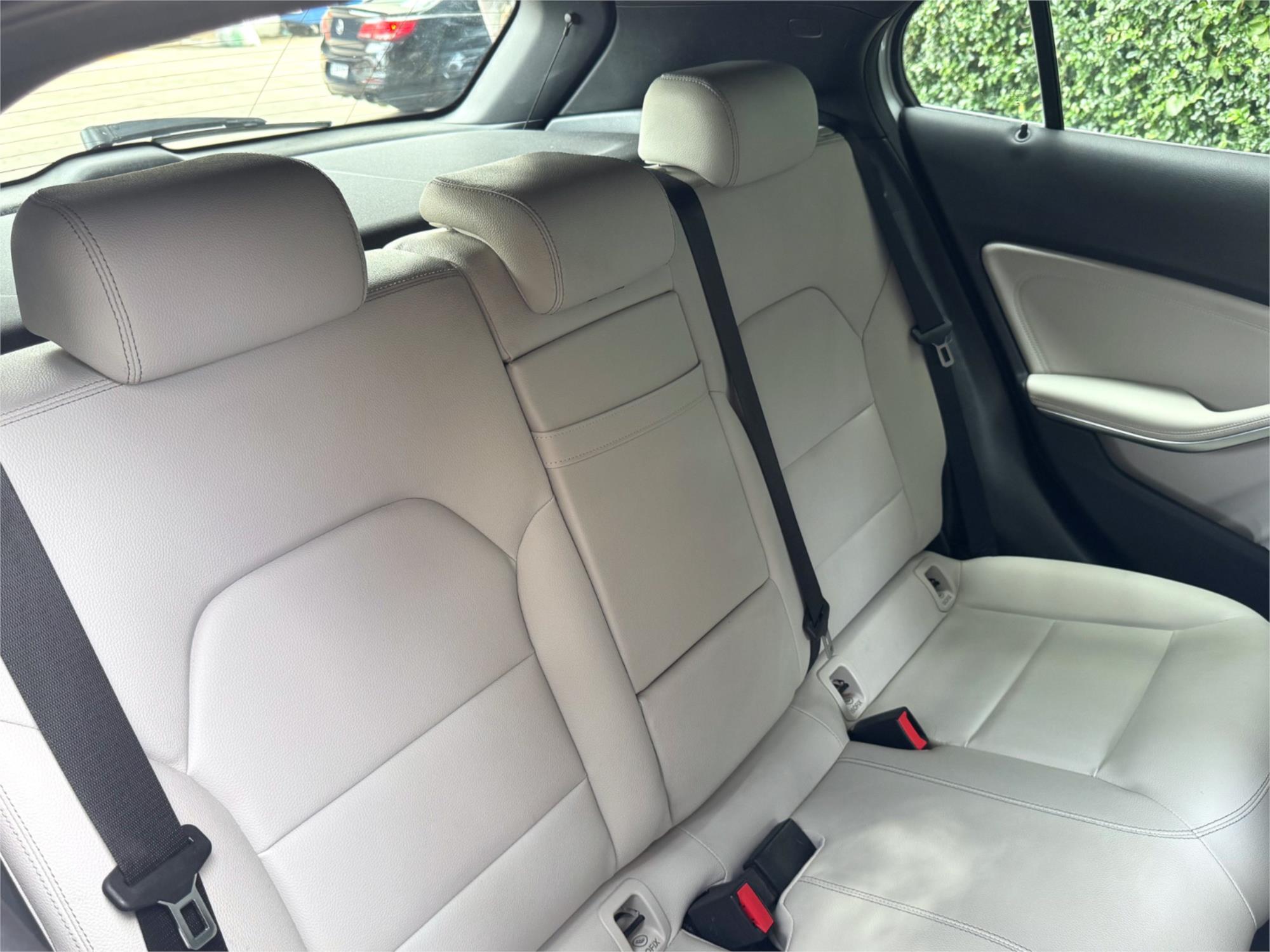 2017 MERCEDES-BENZ GLA X156 MY17.5 180 7 SP AUTO DUAL CLUTCH 4D WAGON