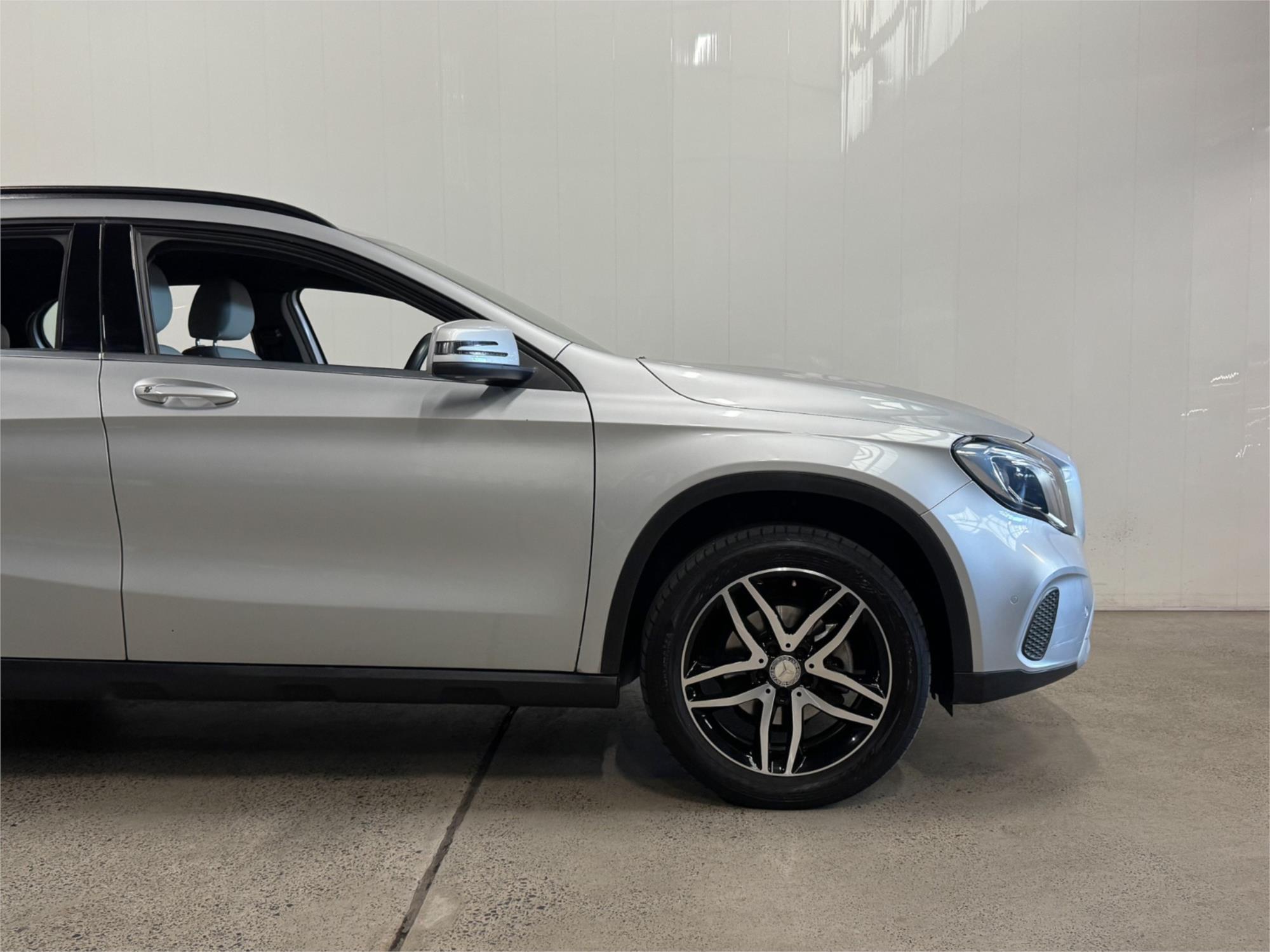 2017 MERCEDES-BENZ GLA X156 MY17.5 180 7 SP AUTO DUAL CLUTCH 4D WAGON