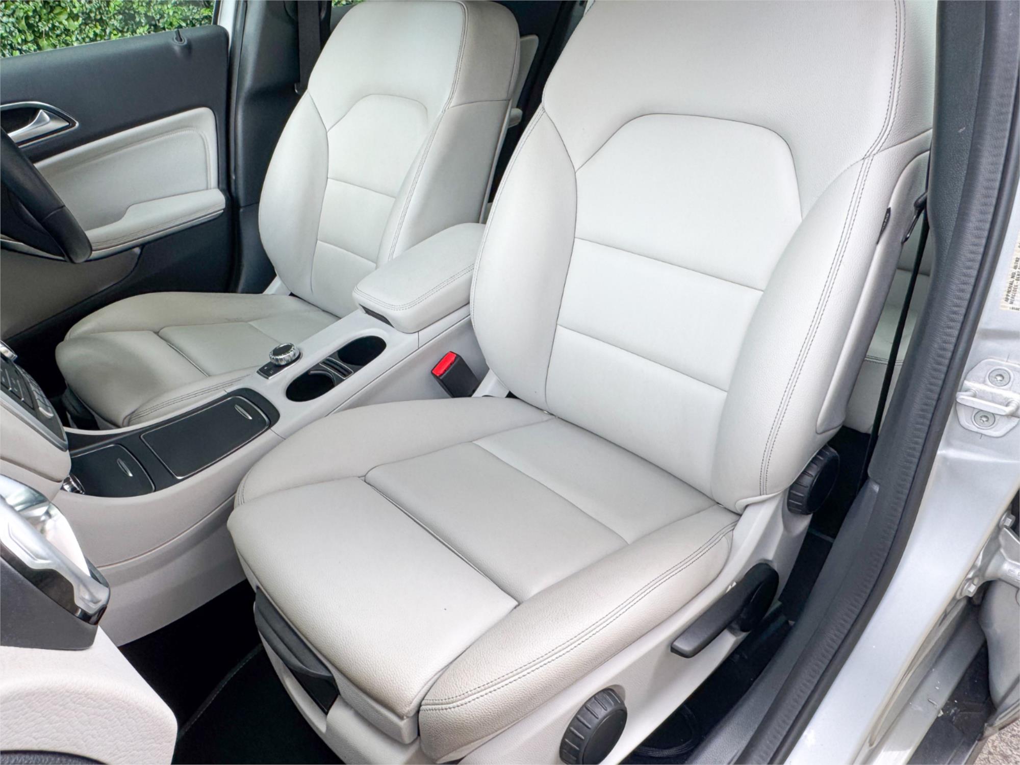 2017 MERCEDES-BENZ GLA X156 MY17.5 180 7 SP AUTO DUAL CLUTCH 4D WAGON