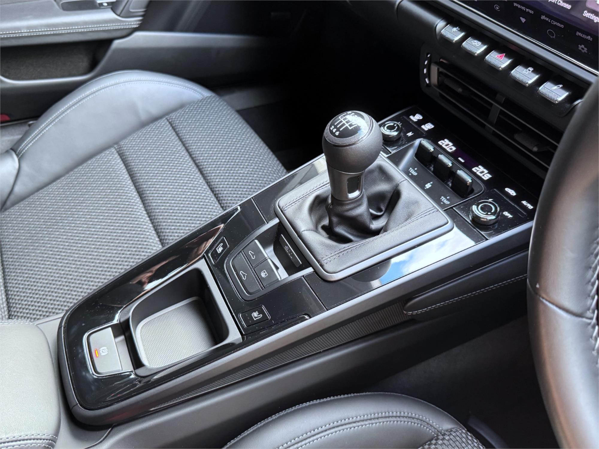 2024 PORSCHE 911 992 MY24 CARRERA T 7 SP MANUAL 2D SEDAN