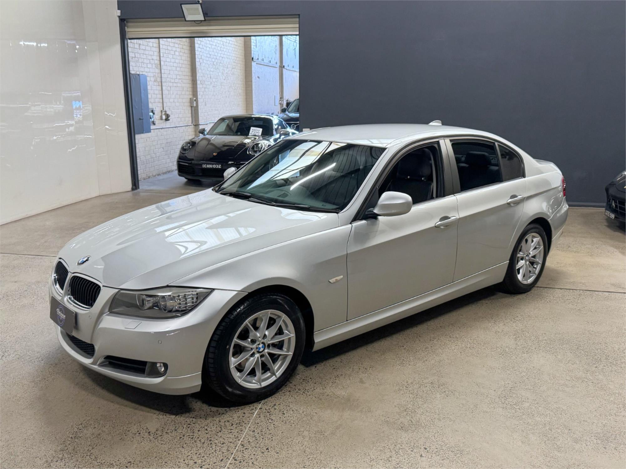 2010 BMW 3 E90 MY10 20D LIFESTYLE 6 SP AUTOMATIC STEPTRONIC 4D SEDAN