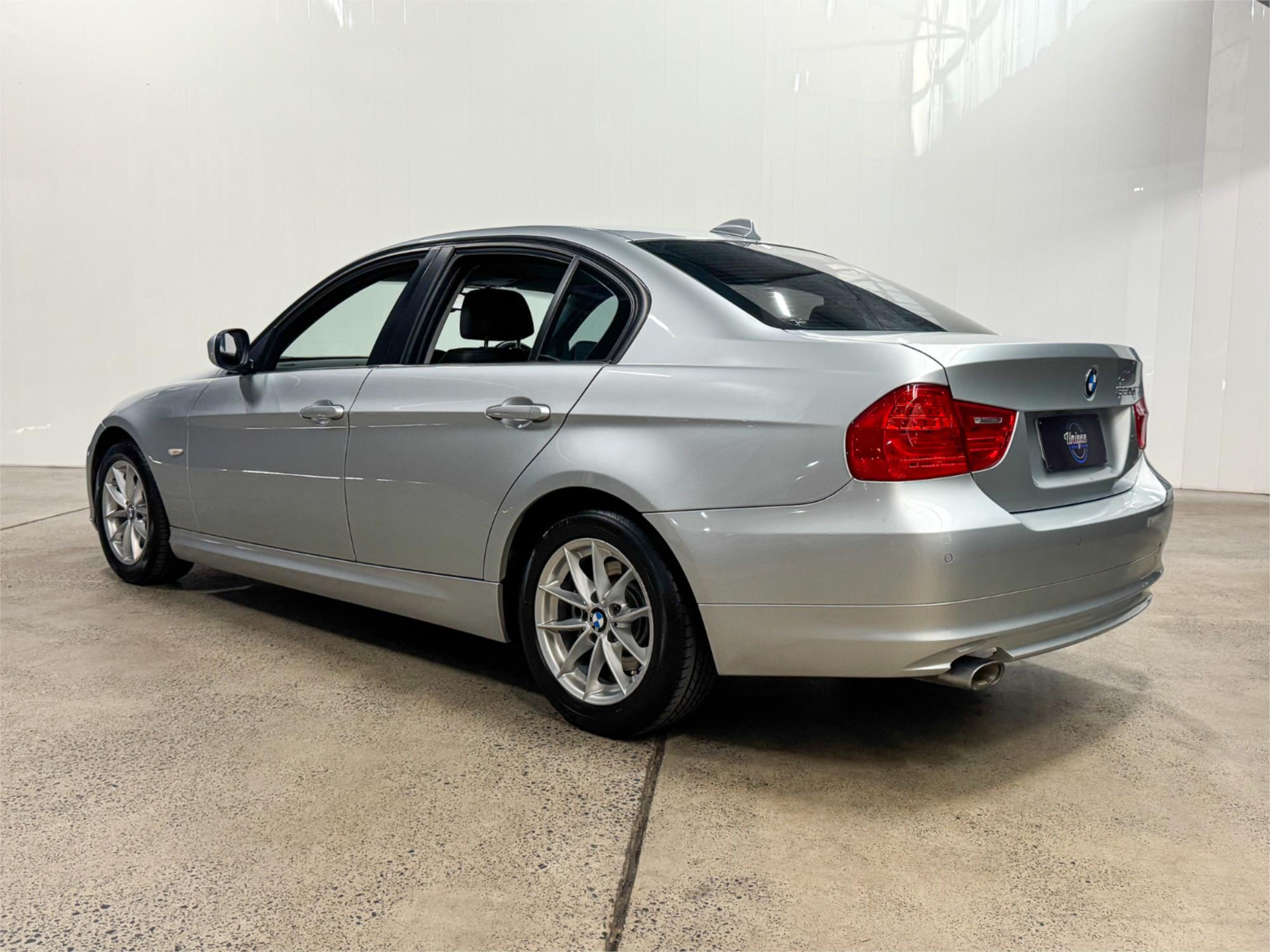 2010 BMW 3 E90 MY10 20D LIFESTYLE 6 SP AUTOMATIC STEPTRONIC 4D SEDAN
