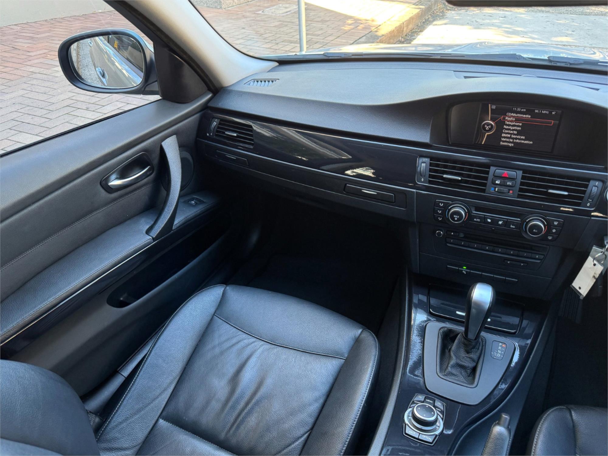 2010 BMW 3 E90 MY10 20D LIFESTYLE 6 SP AUTOMATIC STEPTRONIC 4D SEDAN