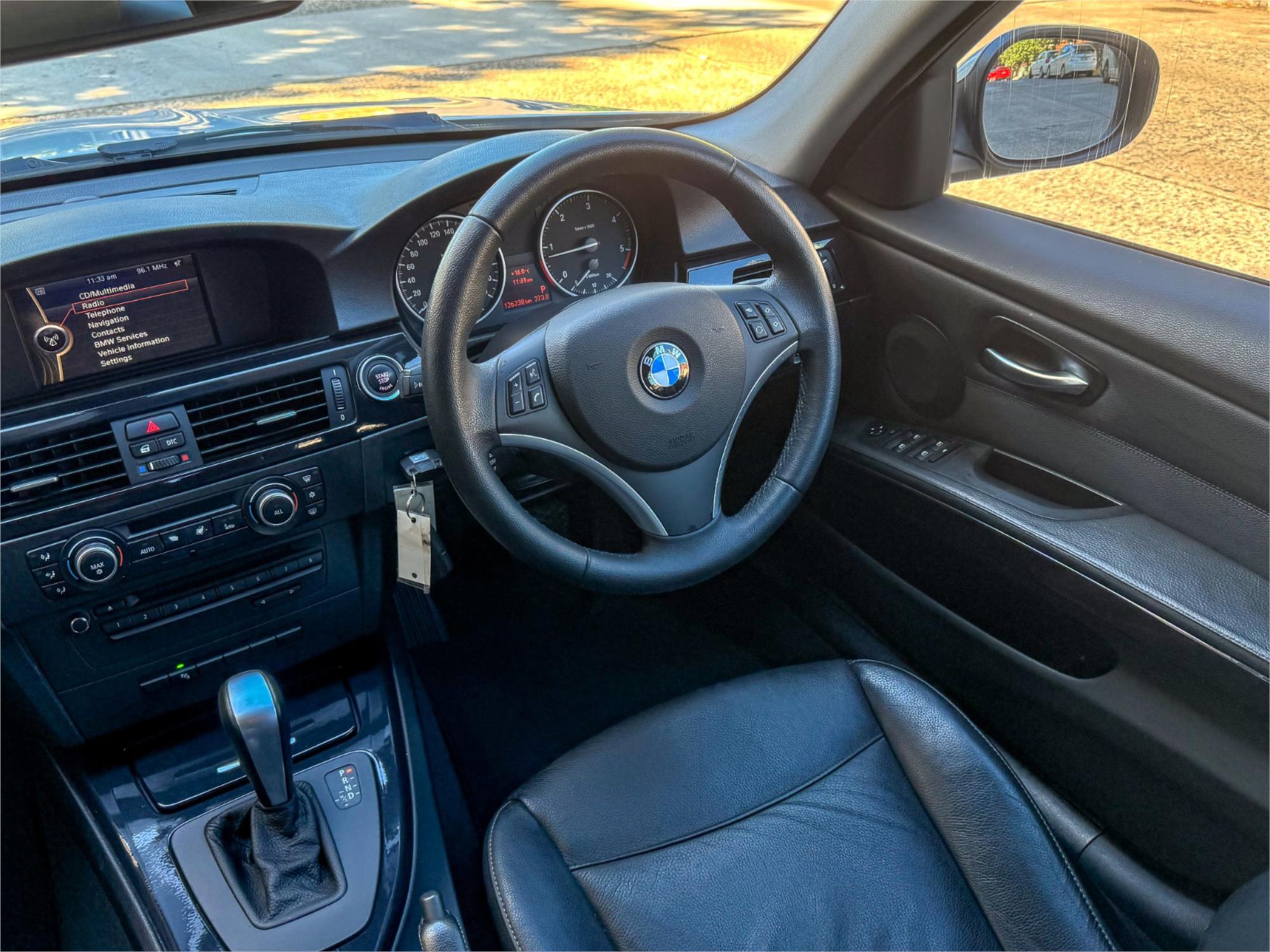 2010 BMW 3 E90 MY10 20D LIFESTYLE 6 SP AUTOMATIC STEPTRONIC 4D SEDAN