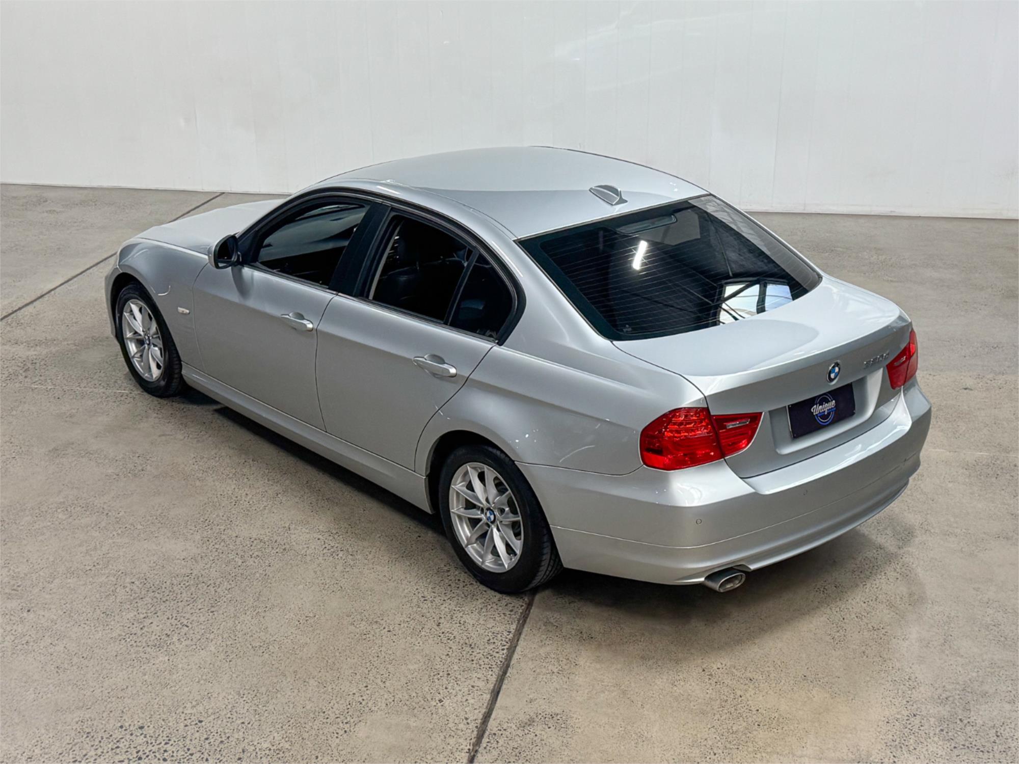 2010 BMW 3 E90 MY10 20D LIFESTYLE 6 SP AUTOMATIC STEPTRONIC 4D SEDAN
