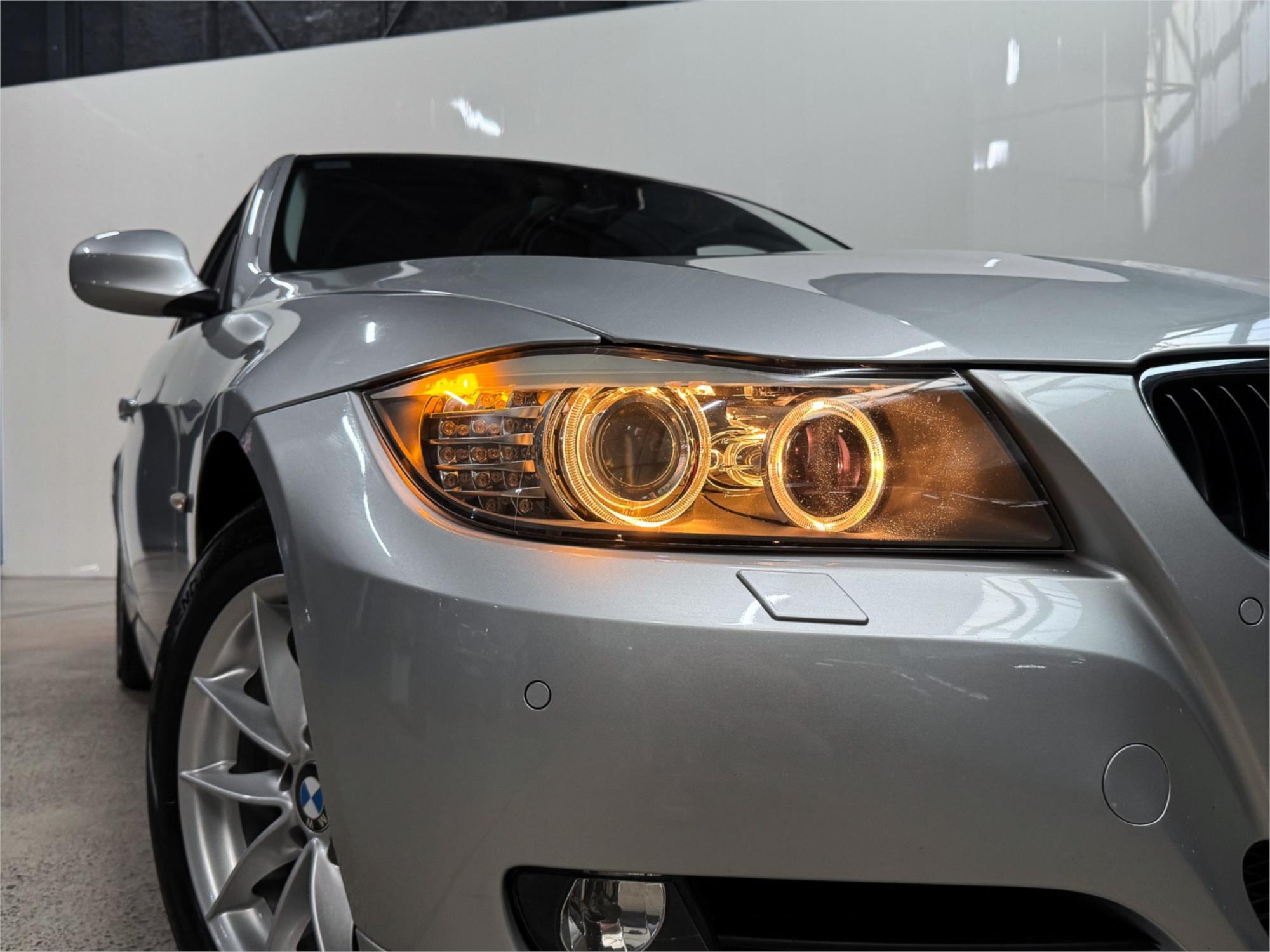 2010 BMW 3 E90 MY10 20D LIFESTYLE 6 SP AUTOMATIC STEPTRONIC 4D SEDAN