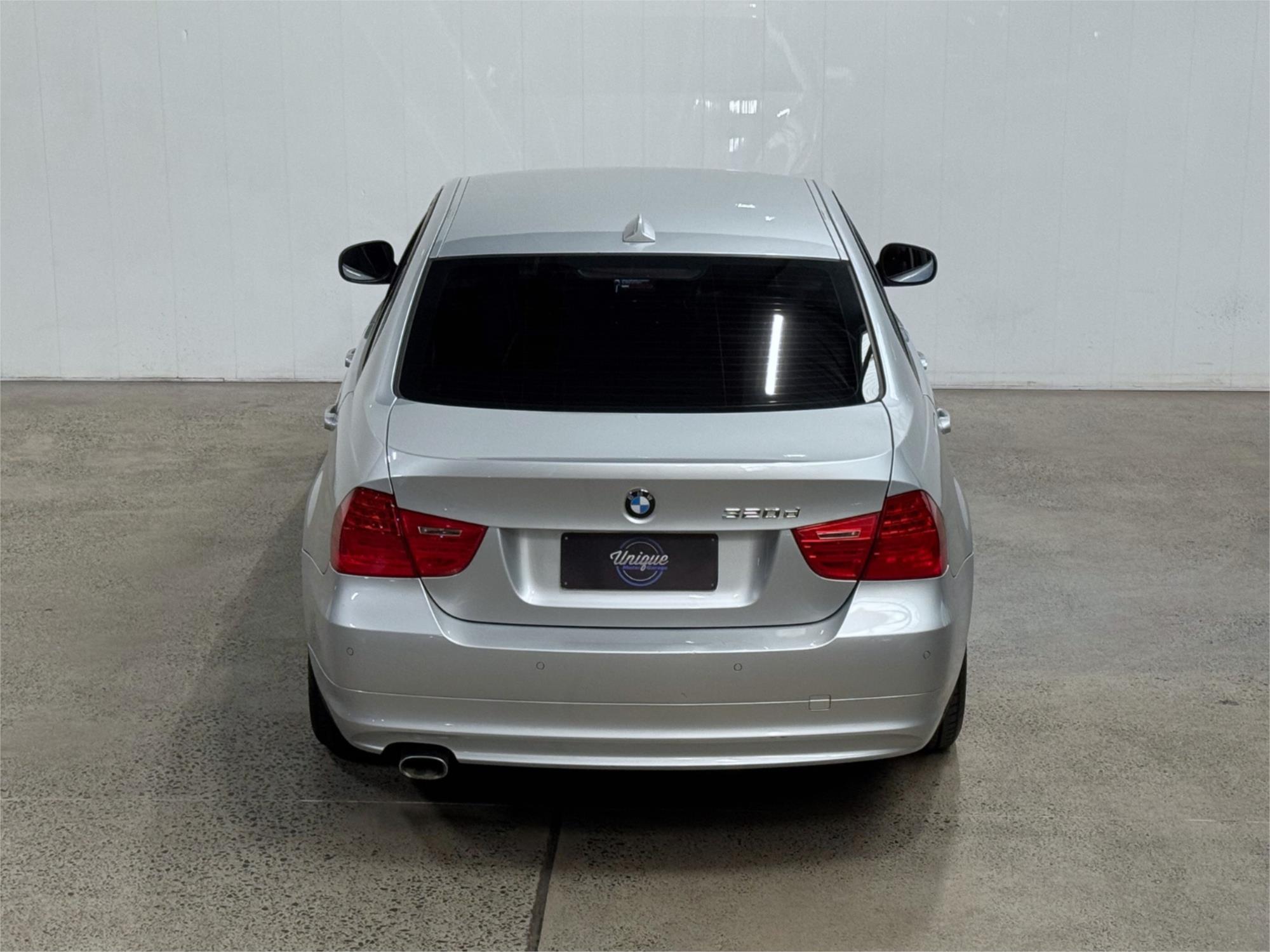 2010 BMW 3 E90 MY10 20D LIFESTYLE 6 SP AUTOMATIC STEPTRONIC 4D SEDAN