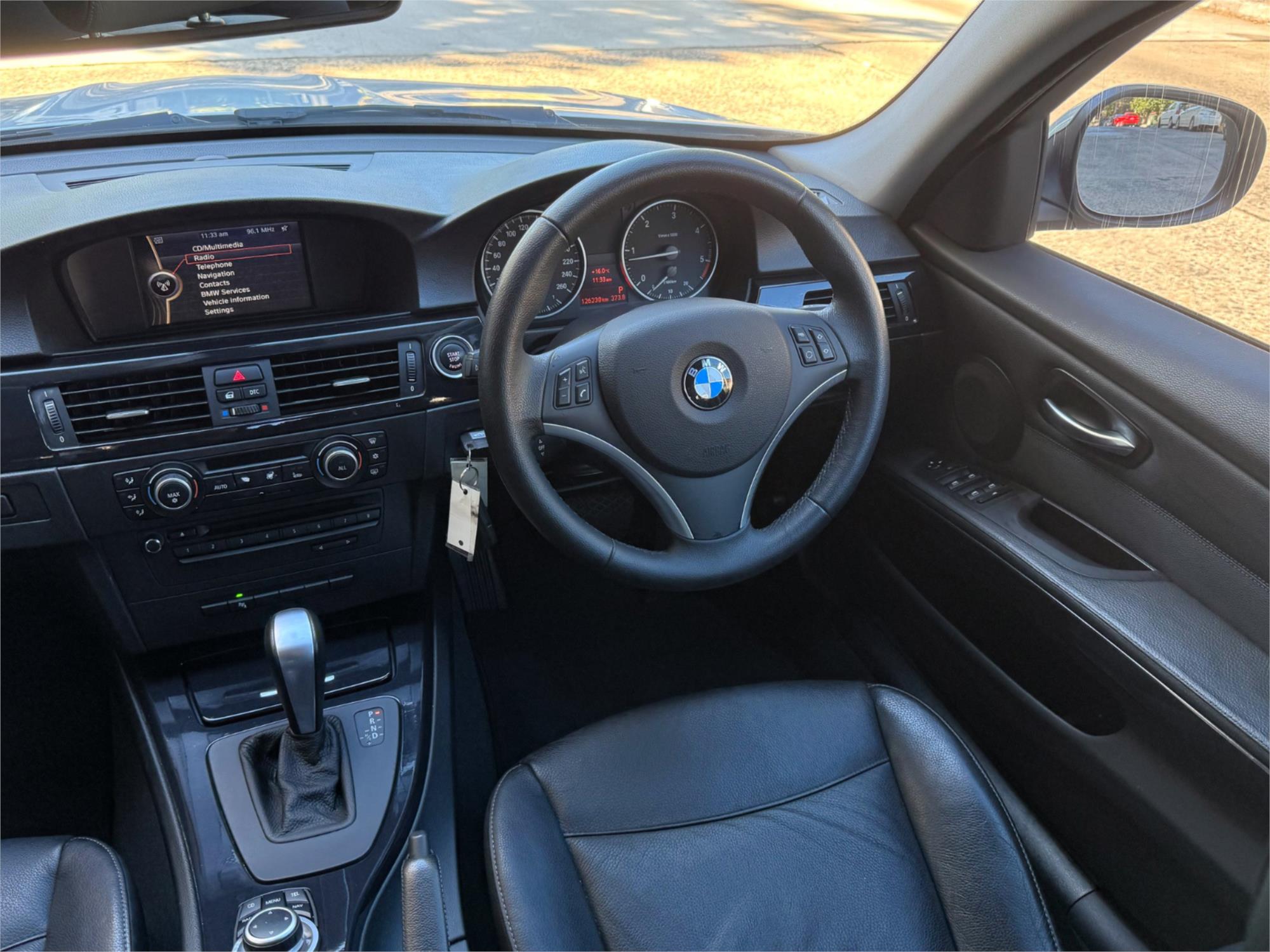 2010 BMW 3 E90 MY10 20D LIFESTYLE 6 SP AUTOMATIC STEPTRONIC 4D SEDAN