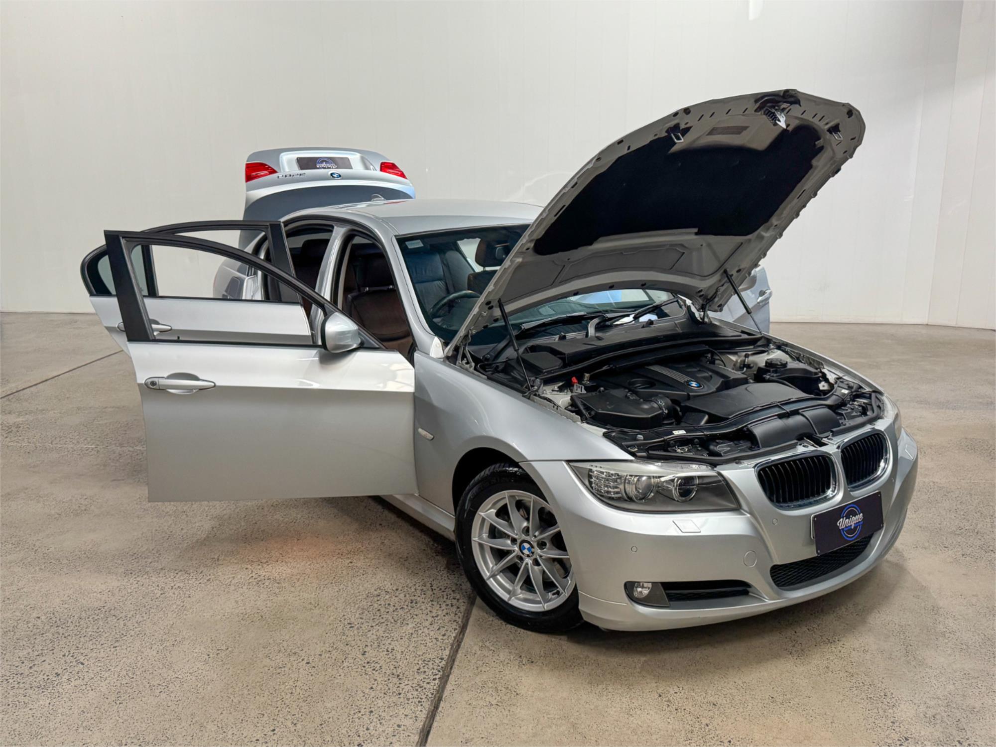 2010 BMW 3 E90 MY10 20D LIFESTYLE 6 SP AUTOMATIC STEPTRONIC 4D SEDAN