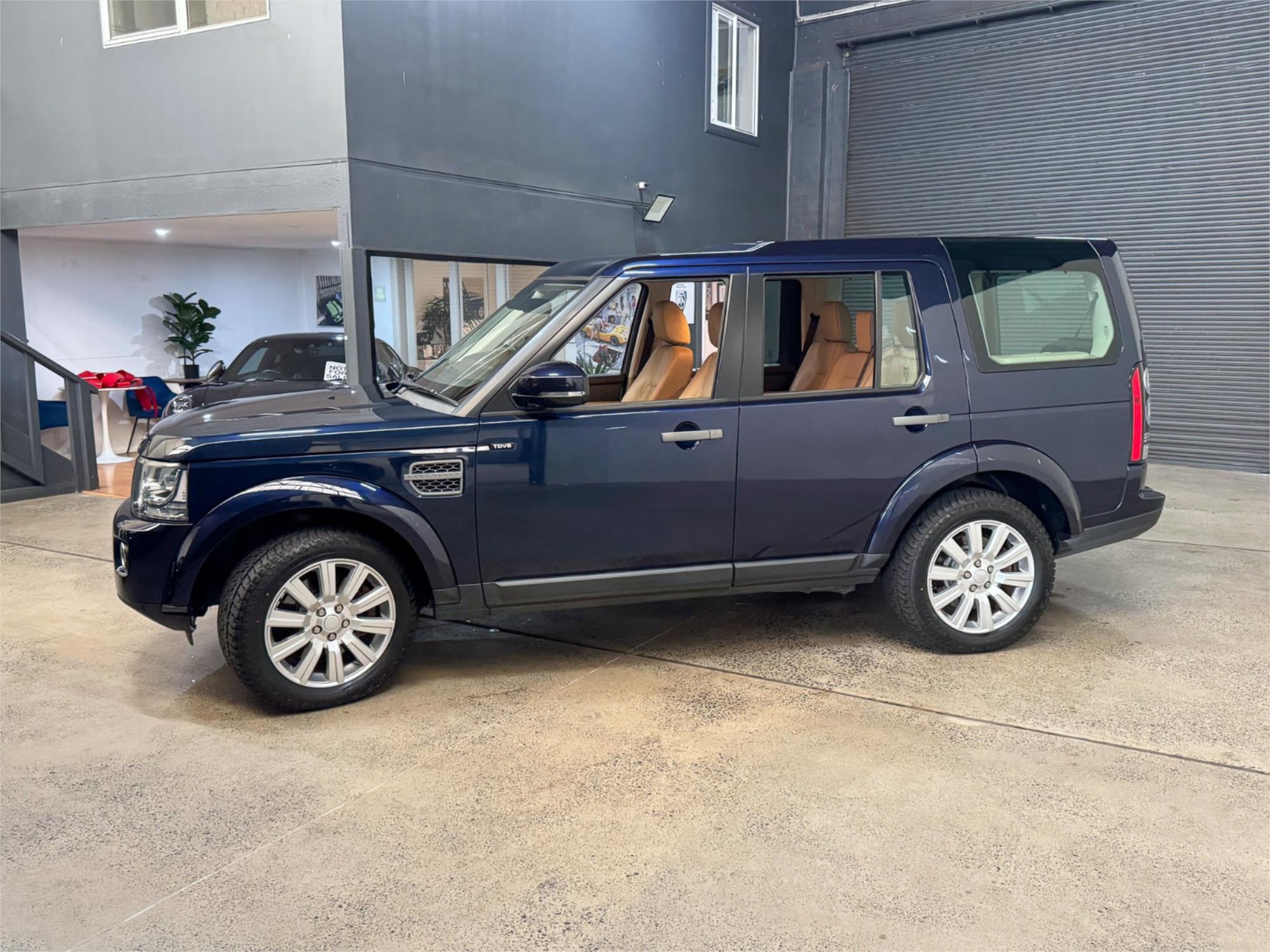 2015 LAND ROVER DISCOVERY MY16 3.0 TDV6 8 SP AUTOMATIC 4D WAGON