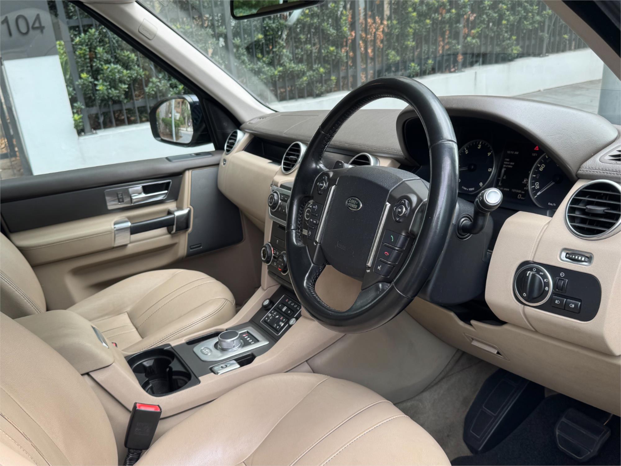 2015 LAND ROVER DISCOVERY MY16 3.0 TDV6 8 SP AUTOMATIC 4D WAGON
