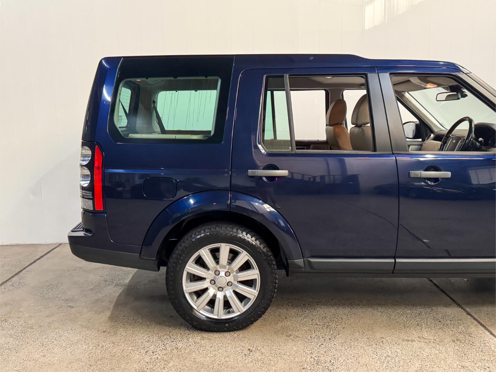 2015 LAND ROVER DISCOVERY MY16 3.0 TDV6 8 SP AUTOMATIC 4D WAGON