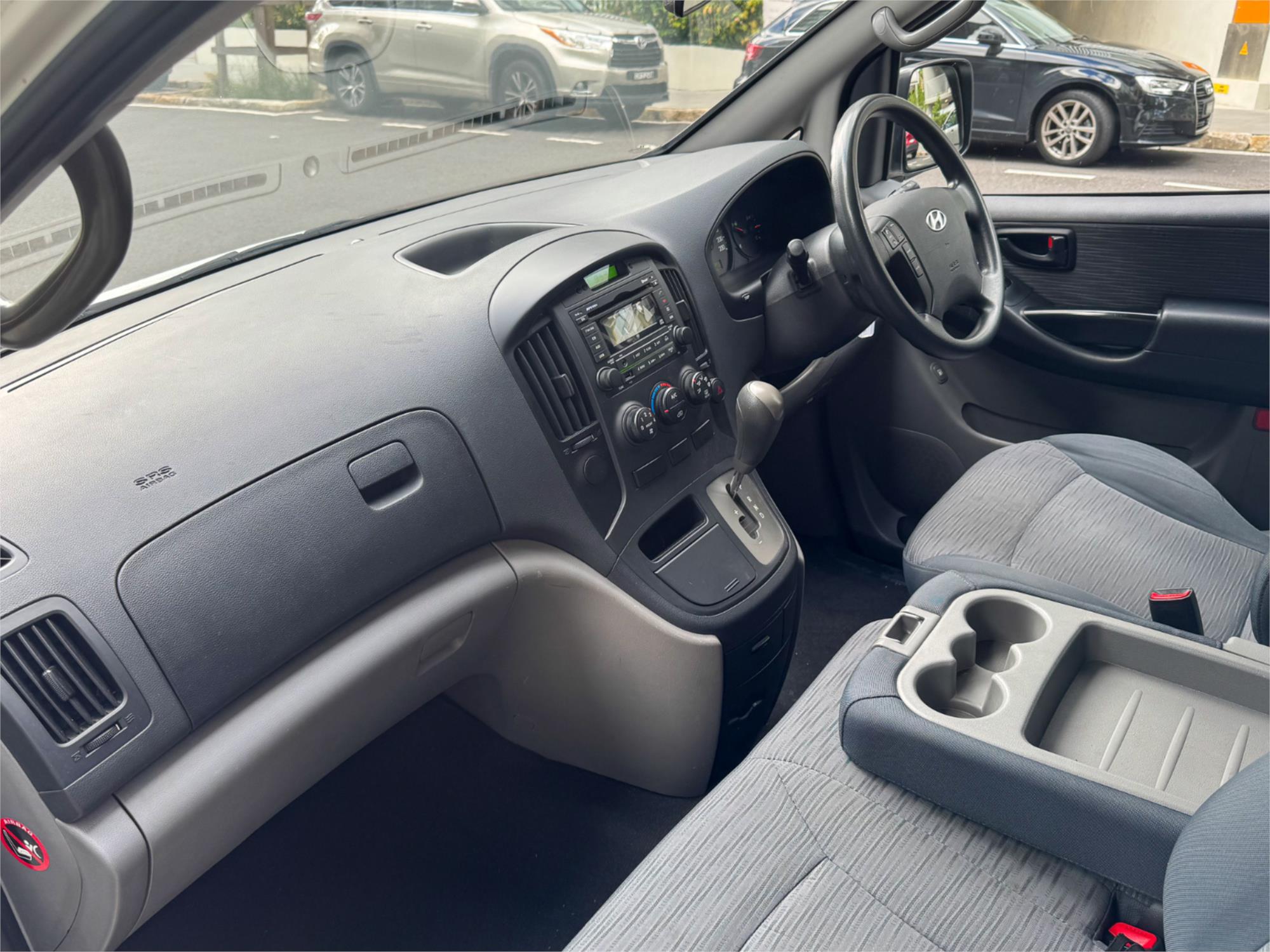 2011 HYUNDAI ILOAD TQ MY11 5 SP AUTOMATIC 4D VAN
