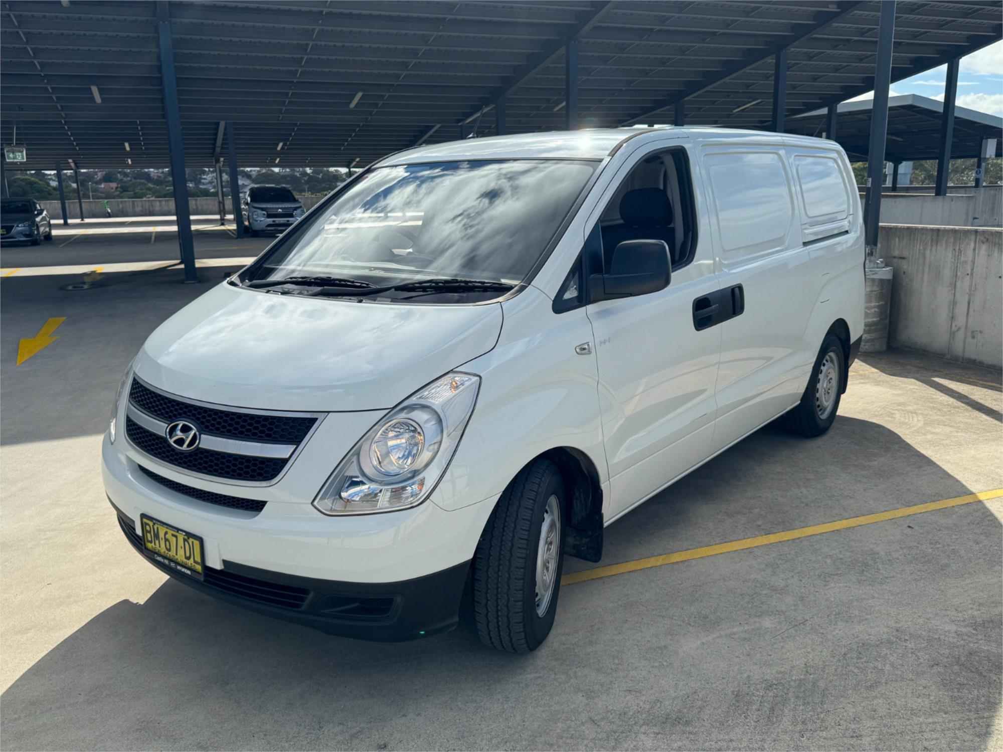 2011 HYUNDAI ILOAD TQ MY11 5 SP AUTOMATIC 4D VAN