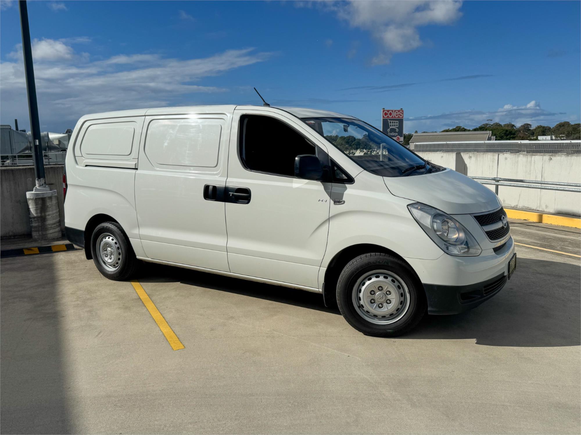 2011 HYUNDAI ILOAD TQ MY11 5 SP AUTOMATIC 4D VAN