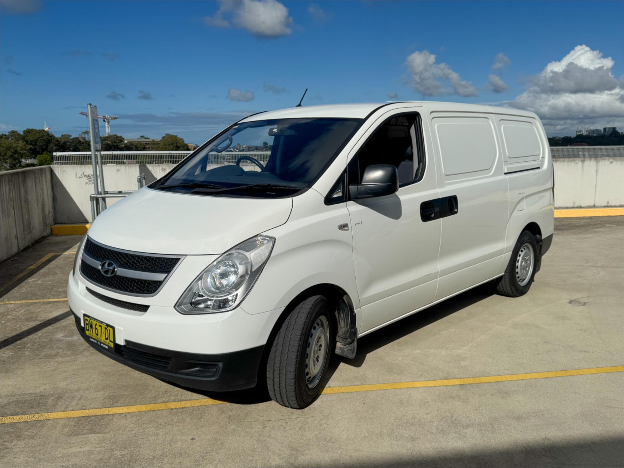 2011 HYUNDAI ILOAD TQ MY11 5 SP AUTOMATIC 4D VAN