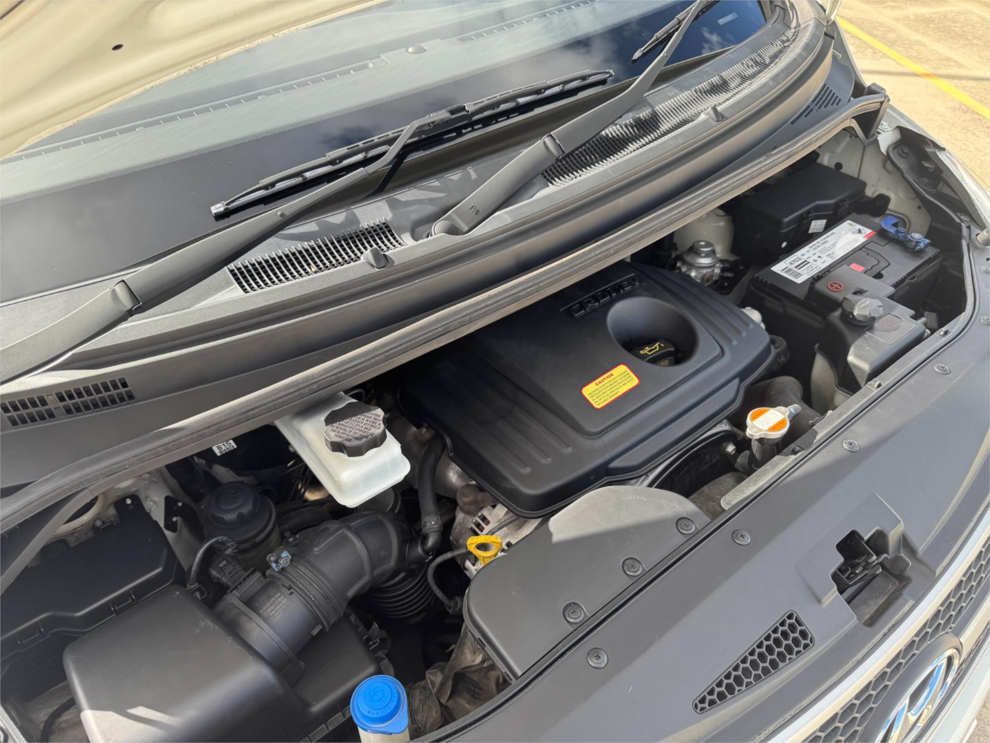 2011 HYUNDAI ILOAD TQ MY11 5 SP AUTOMATIC 4D VAN