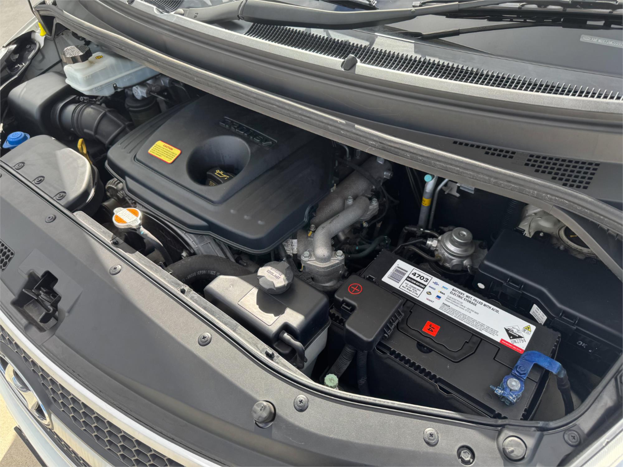 2011 HYUNDAI ILOAD TQ MY11 5 SP AUTOMATIC 4D VAN