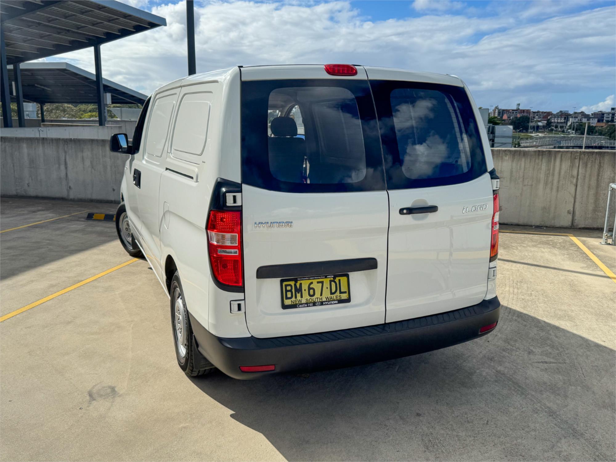 2011 HYUNDAI ILOAD TQ MY11 5 SP AUTOMATIC 4D VAN