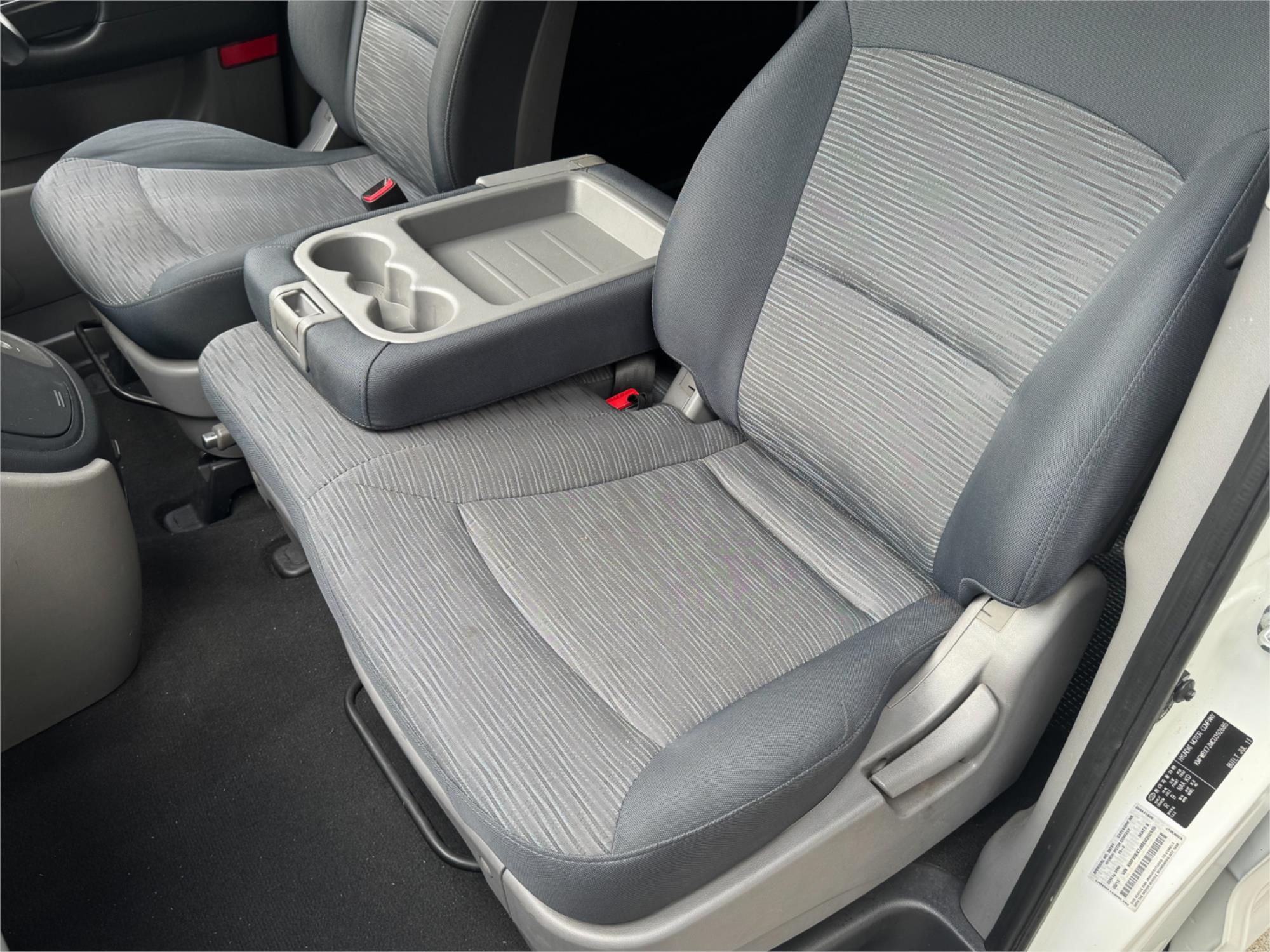 2011 HYUNDAI ILOAD TQ MY11 5 SP AUTOMATIC 4D VAN