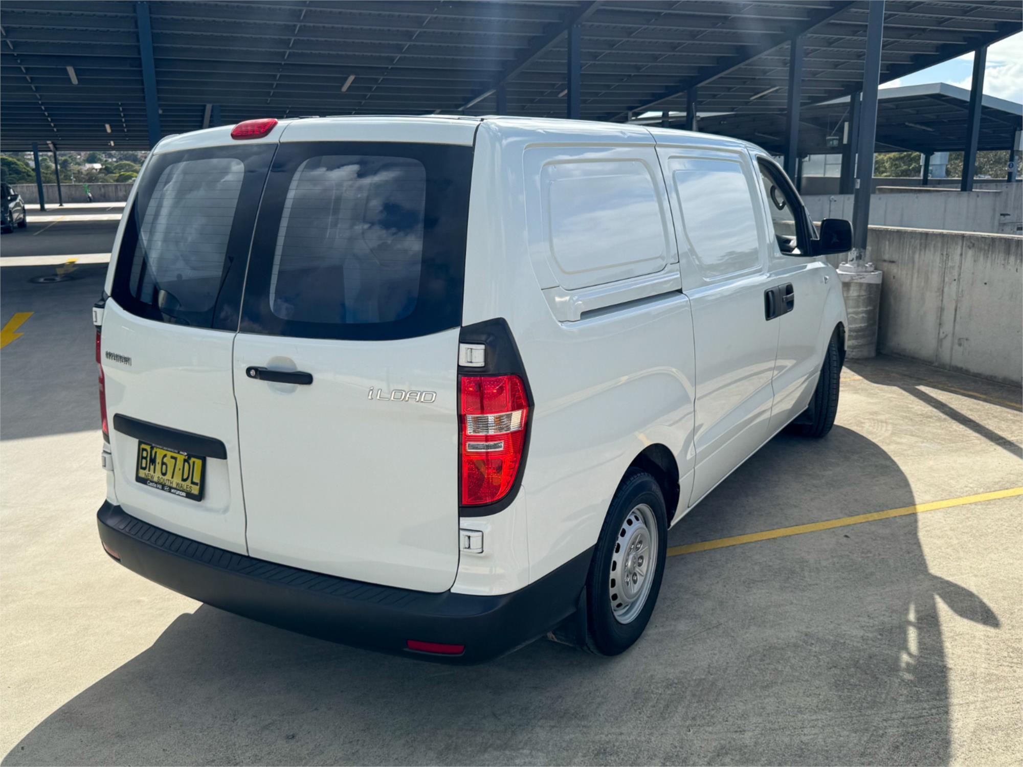 2011 HYUNDAI ILOAD TQ MY11 5 SP AUTOMATIC 4D VAN