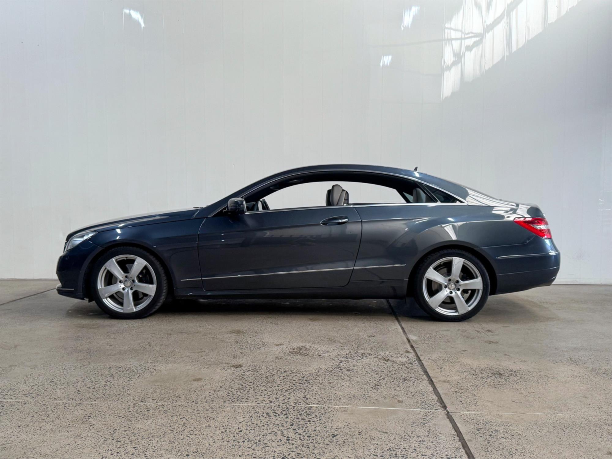 2010 MERCEDES-BENZ E350 207 AVANTGARDE 7 SP AUTOMATIC G-TRONIC SEDAN