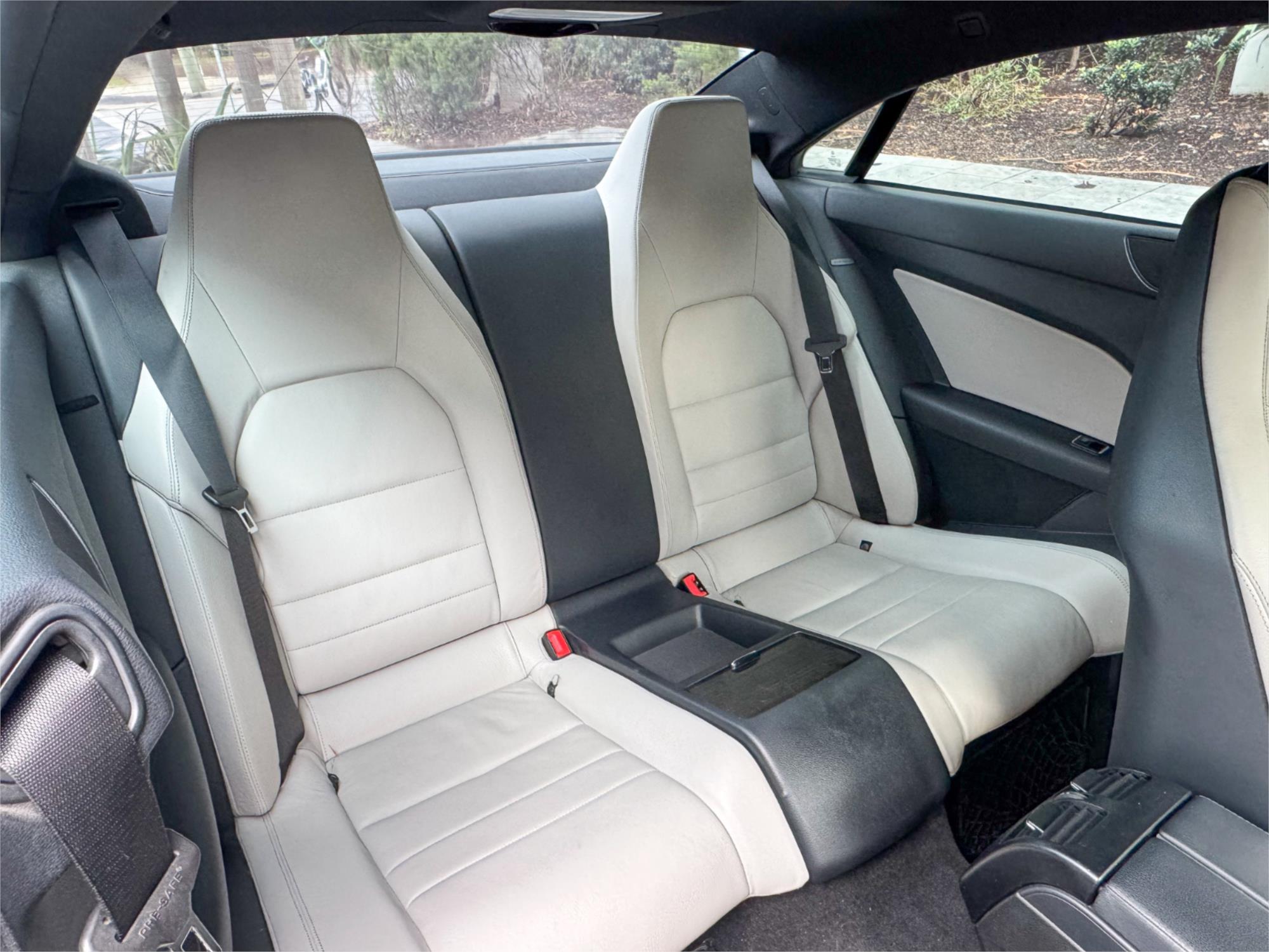 2010 MERCEDES-BENZ E350 207 AVANTGARDE 7 SP AUTOMATIC G-TRONIC SEDAN