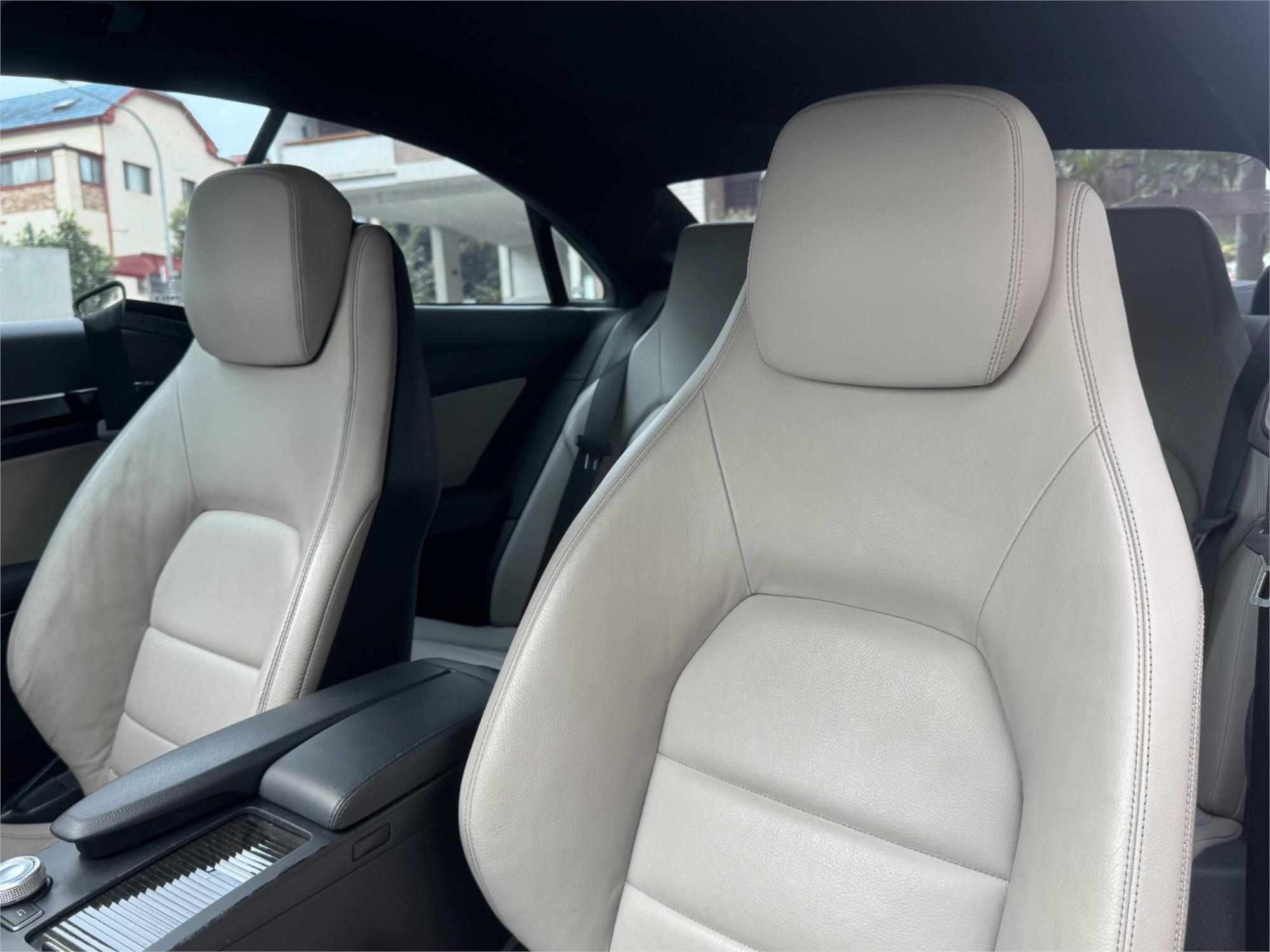 2010 MERCEDES-BENZ E350 207 AVANTGARDE 7 SP AUTOMATIC G-TRONIC SEDAN