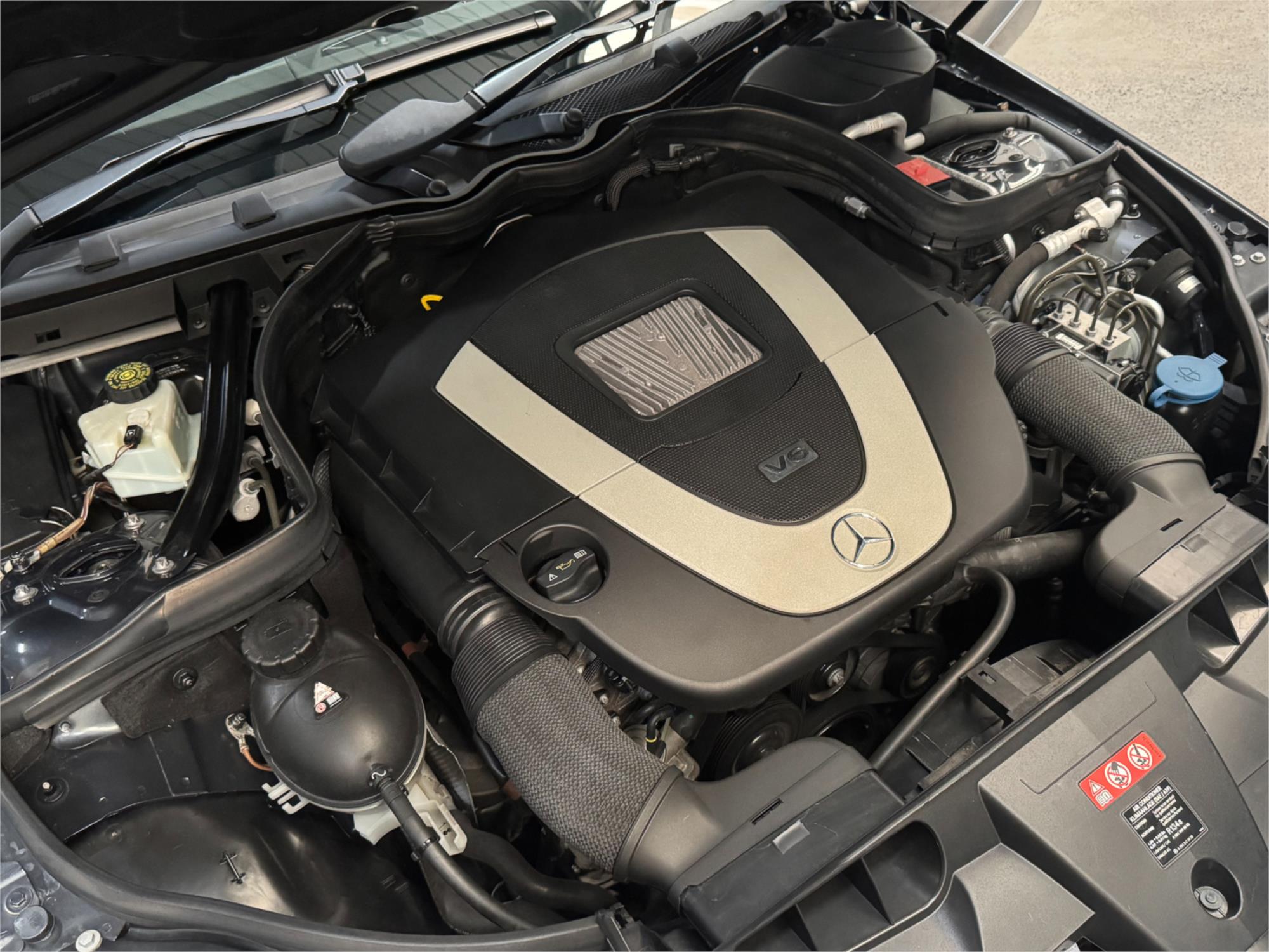 2010 MERCEDES-BENZ E350 207 AVANTGARDE 7 SP AUTOMATIC G-TRONIC SEDAN