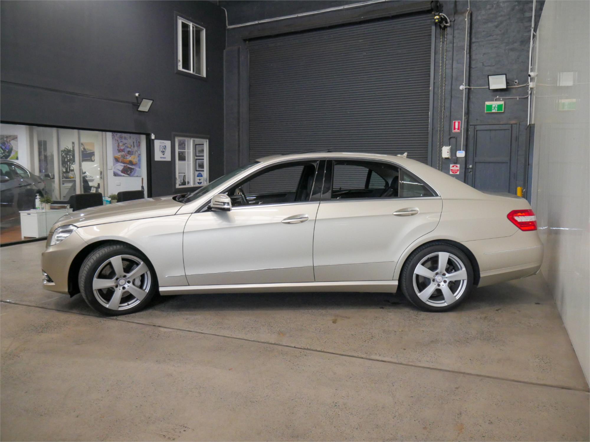 2009 MERCEDES-BENZ E500 212 AVANTGARDE 7 SP AUTOMATIC G-TRONIC 4D SEDAN
