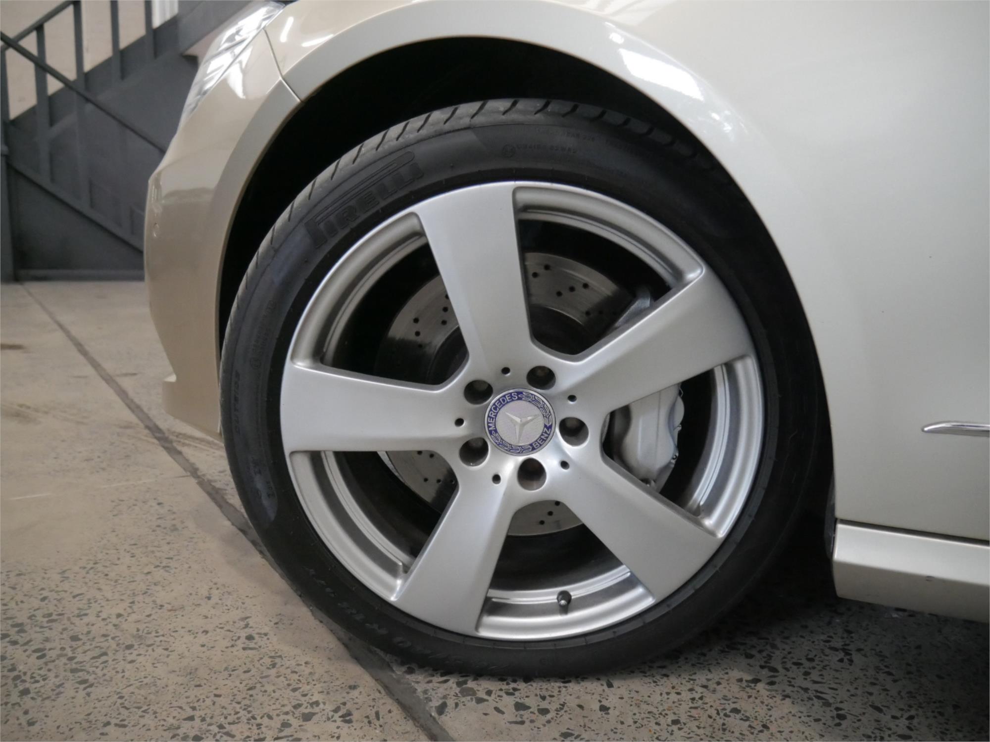 2009 MERCEDES-BENZ E500 212 AVANTGARDE 7 SP AUTOMATIC G-TRONIC 4D SEDAN