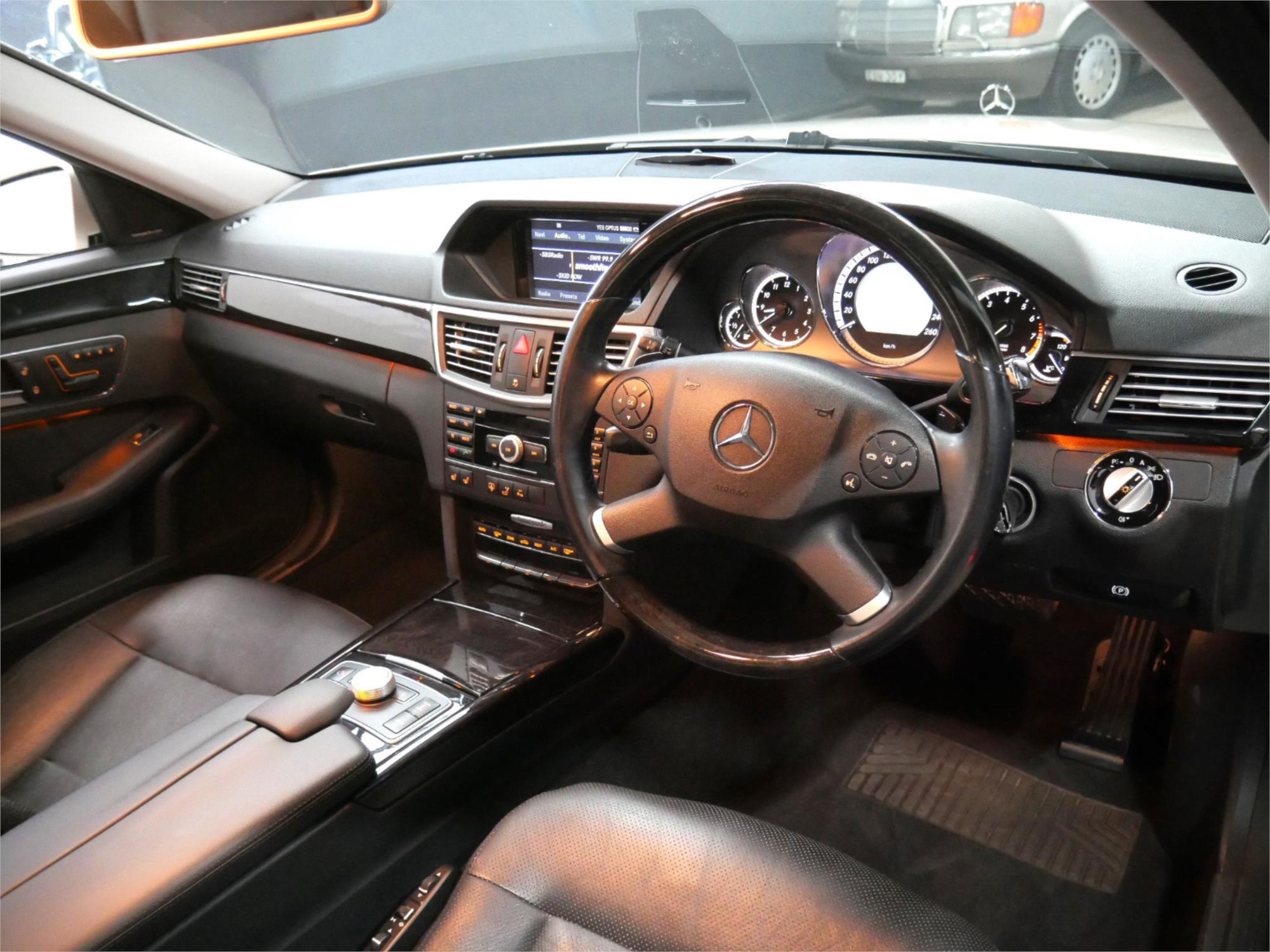 2009 MERCEDES-BENZ E500 212 AVANTGARDE 7 SP AUTOMATIC G-TRONIC 4D SEDAN
