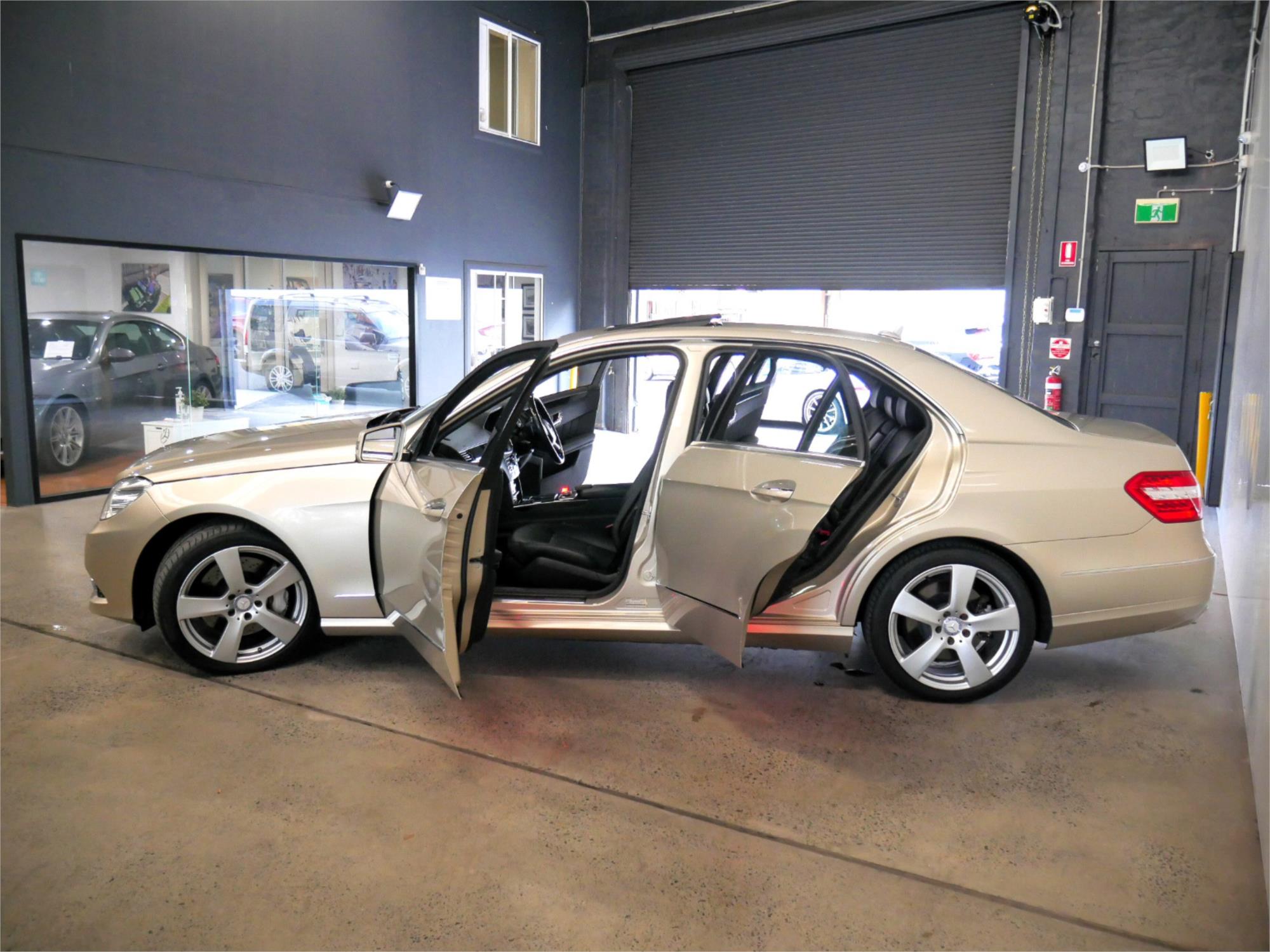 2009 MERCEDES-BENZ E500 212 AVANTGARDE 7 SP AUTOMATIC G-TRONIC 4D SEDAN