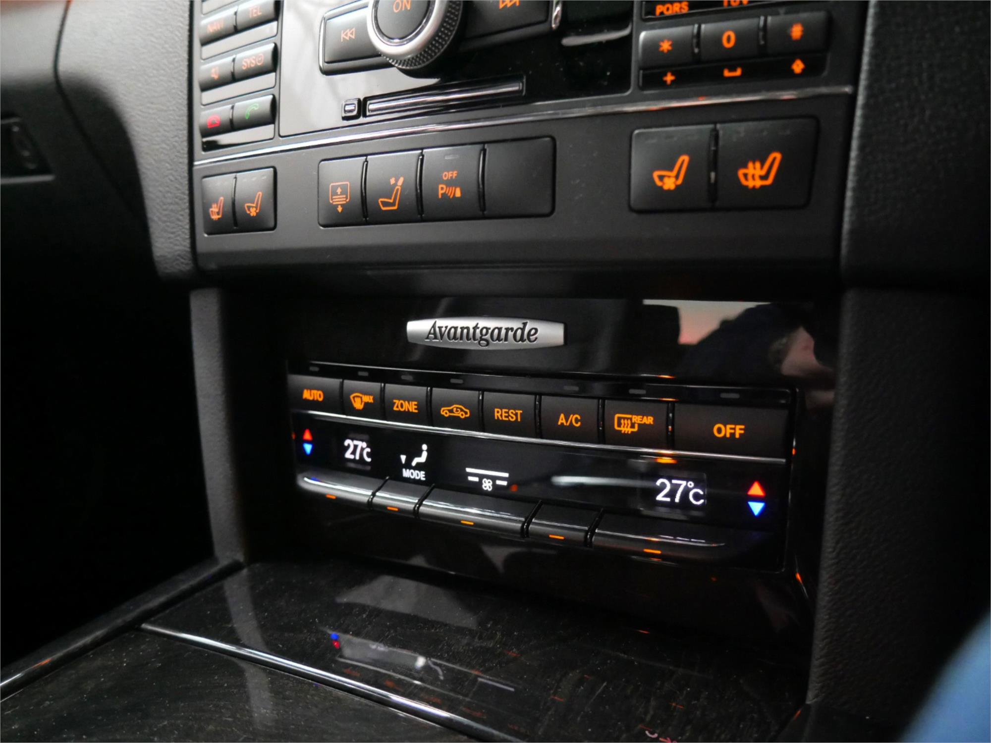 2009 MERCEDES-BENZ E500 212 AVANTGARDE 7 SP AUTOMATIC G-TRONIC 4D SEDAN