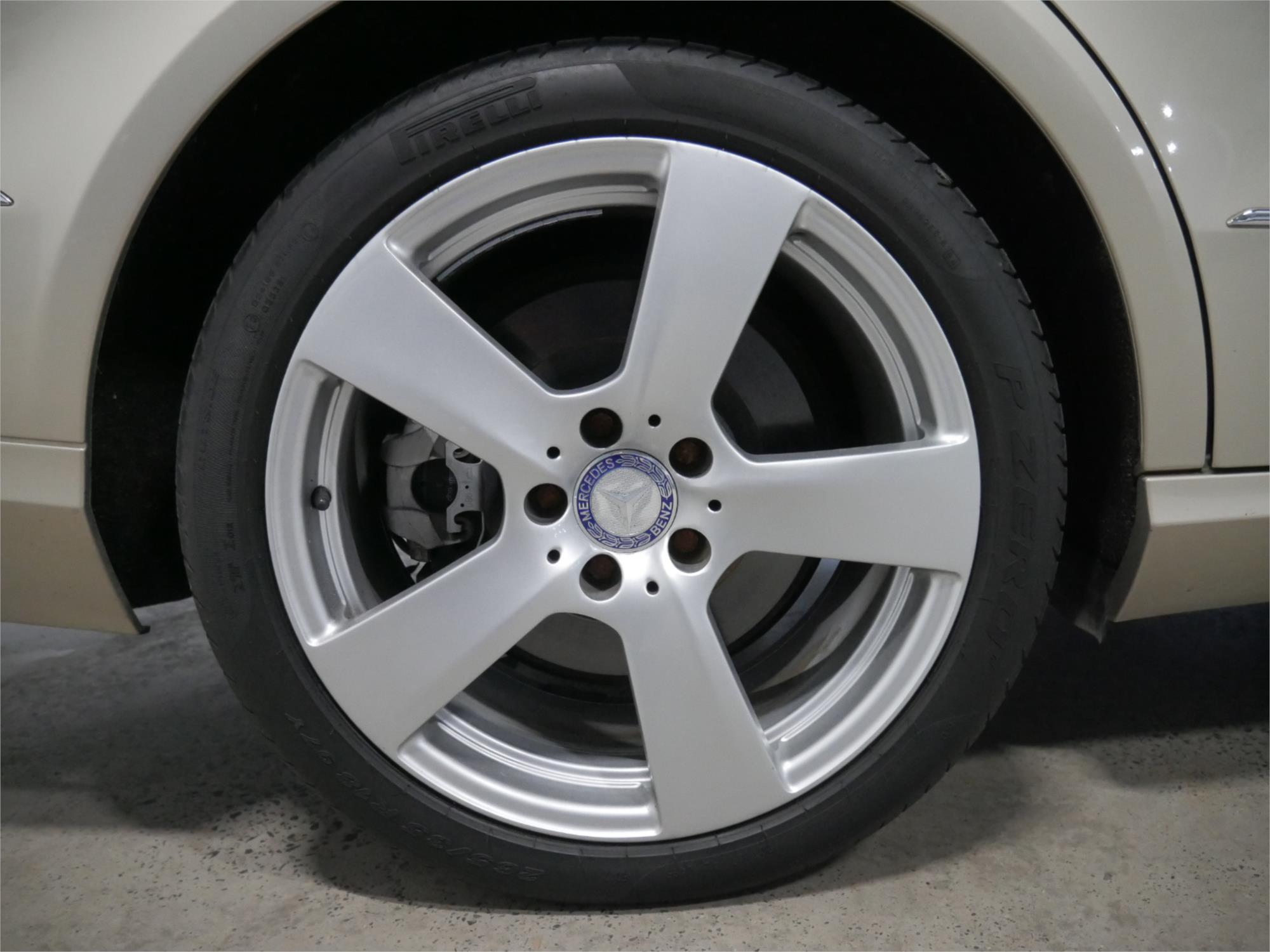 2009 MERCEDES-BENZ E500 212 AVANTGARDE 7 SP AUTOMATIC G-TRONIC 4D SEDAN