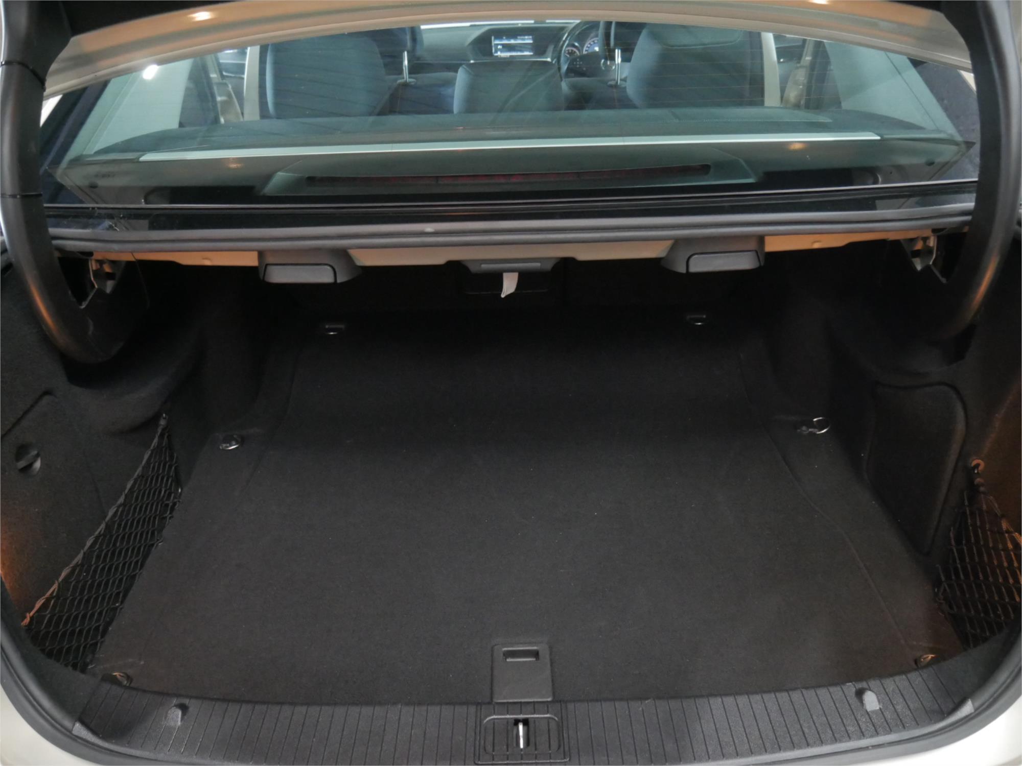 2009 MERCEDES-BENZ E500 212 AVANTGARDE 7 SP AUTOMATIC G-TRONIC 4D SEDAN