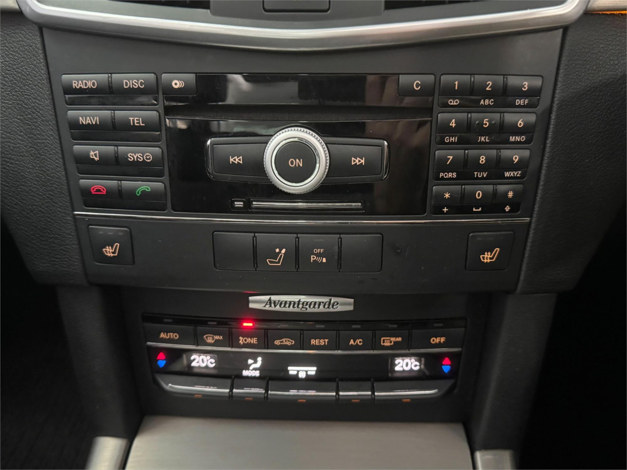 2010 MERCEDES-BENZ E350 212 AVANTGARDE 7 SP AUTOMATIC G-TRONIC 4D SEDAN