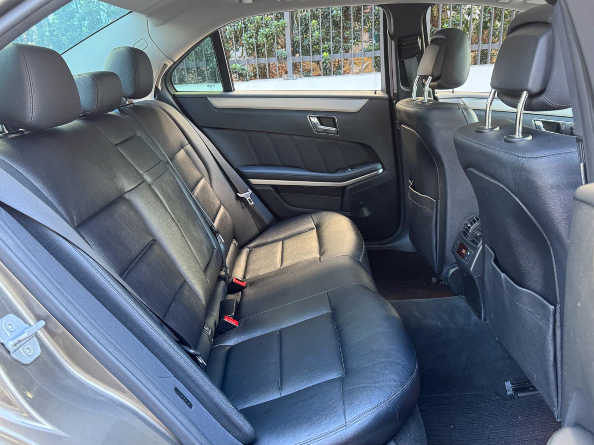 2010 MERCEDES-BENZ E350 212 AVANTGARDE 7 SP AUTOMATIC G-TRONIC 4D SEDAN