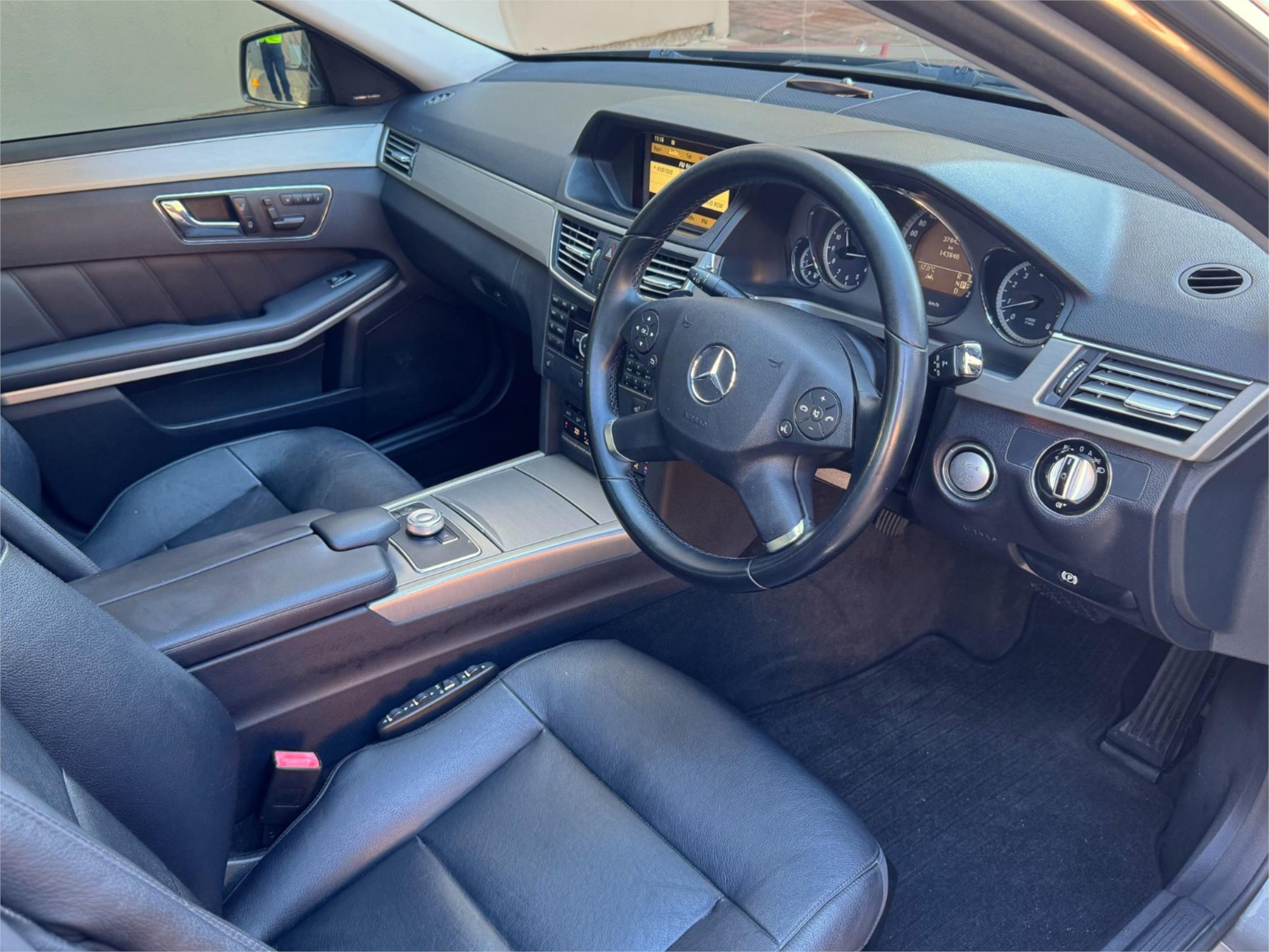 2010 MERCEDES-BENZ E350 212 AVANTGARDE 7 SP AUTOMATIC G-TRONIC 4D SEDAN